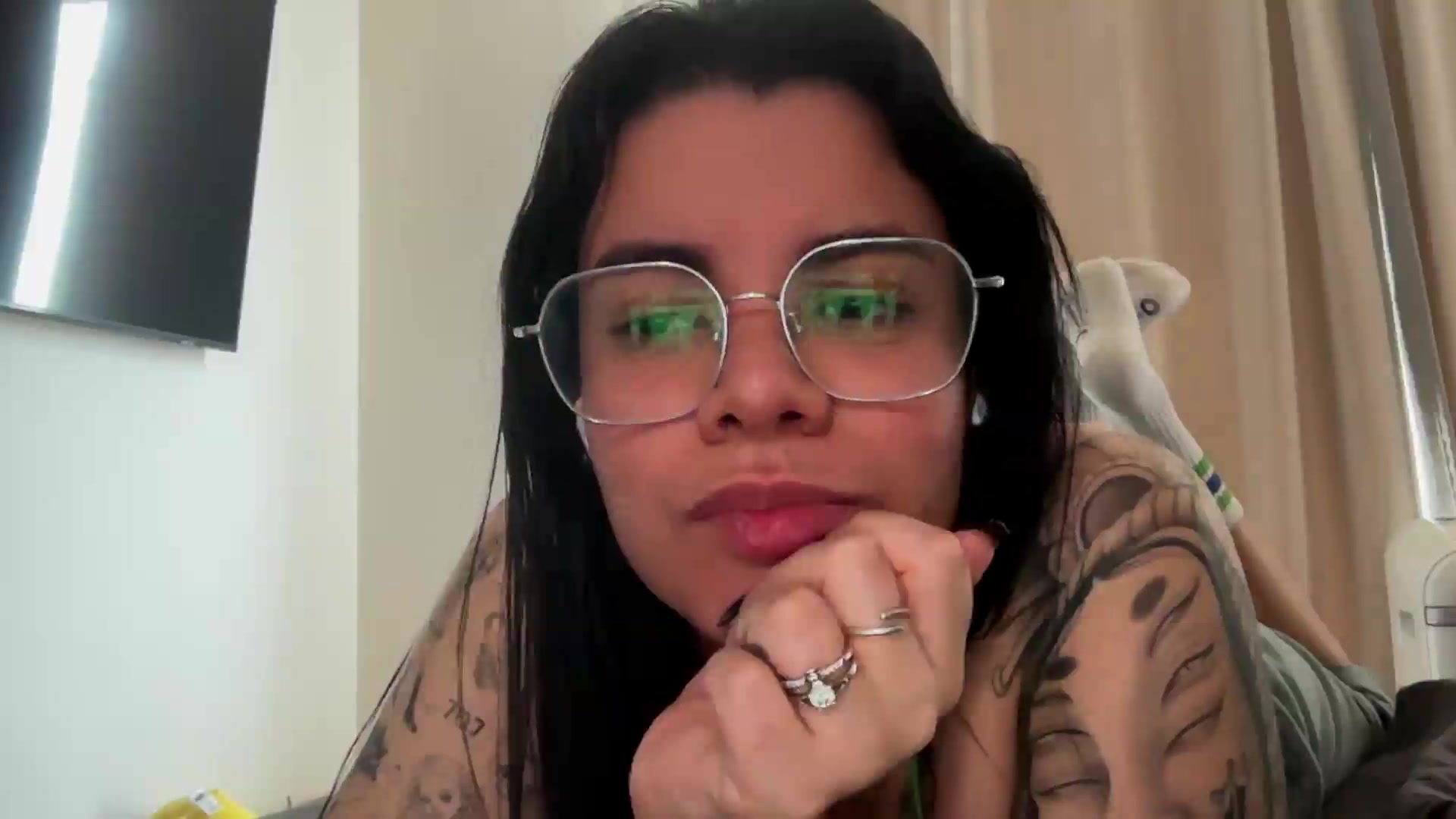 Gallery image thumbnail from Sasha_Noir's myfreecams stream on, 09/23/2026, 18:42 image 5 of 20