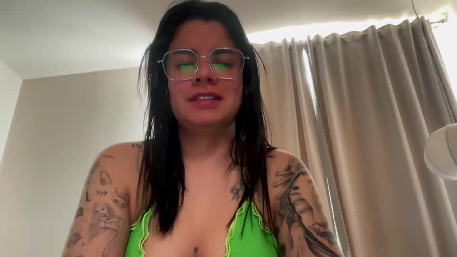Gallery image thumbnail from Sasha_Noir's myfreecams stream on, 09/23/2026, 18:42 image 15 of 20