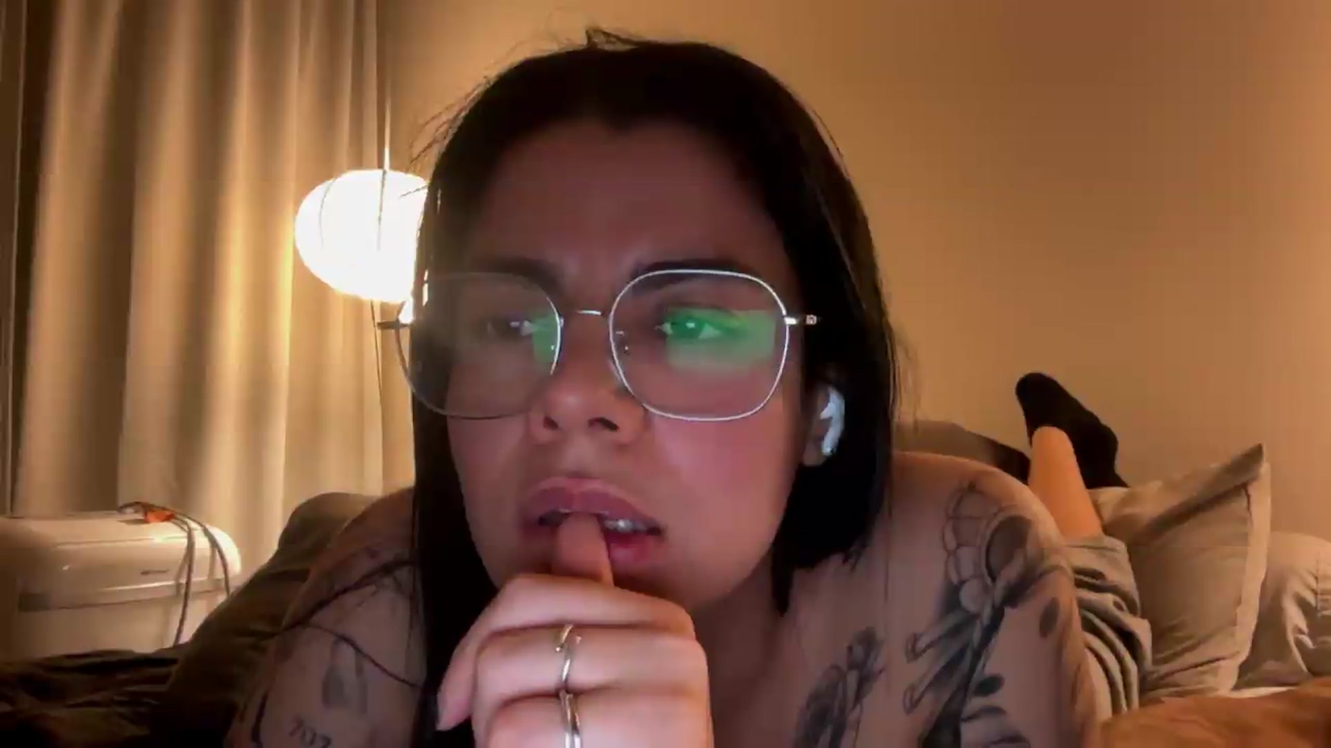 Gallery image thumbnail from Sasha_Noir's myfreecams stream on, 09/25/2026, 01:15 image 11 of 20
