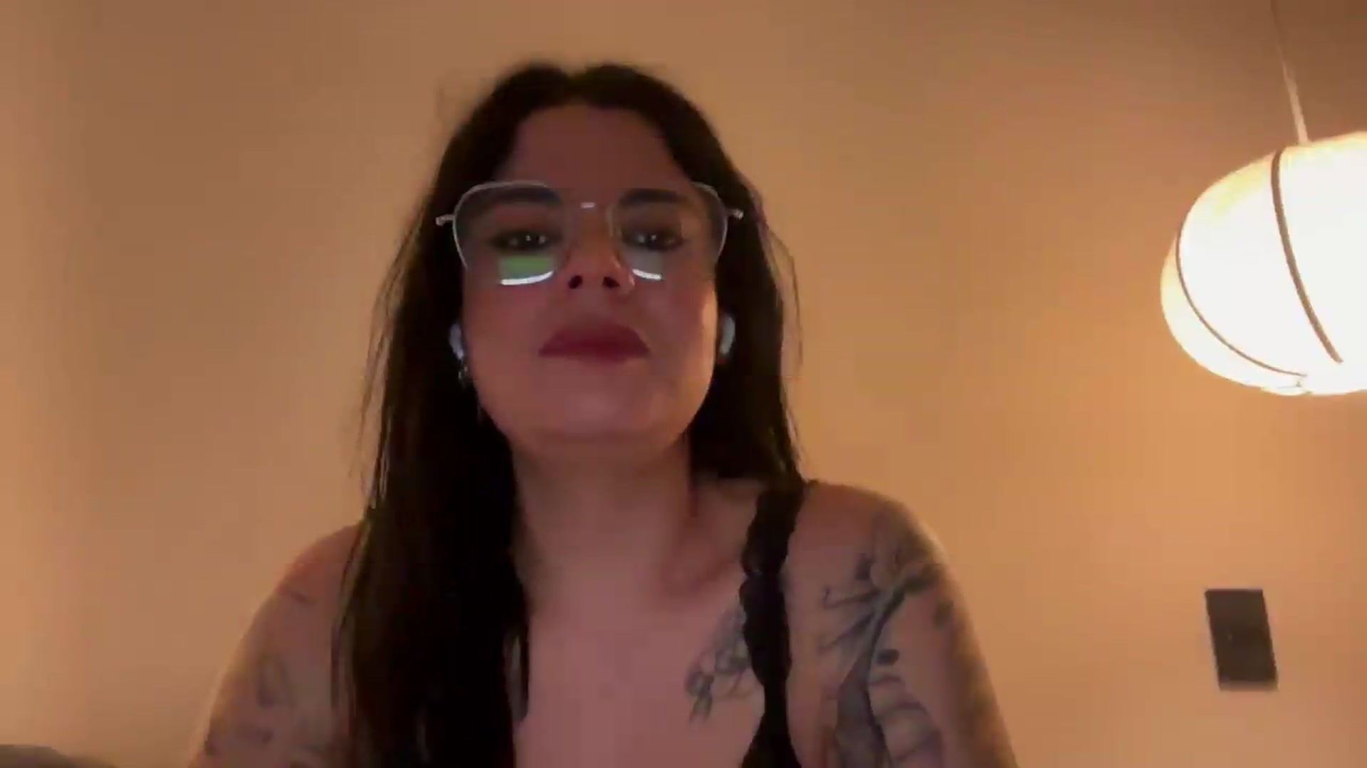 Gallery image thumbnail from Sasha_Noir's myfreecams stream on, 09/26/2026, 22:12 image 16 of 20