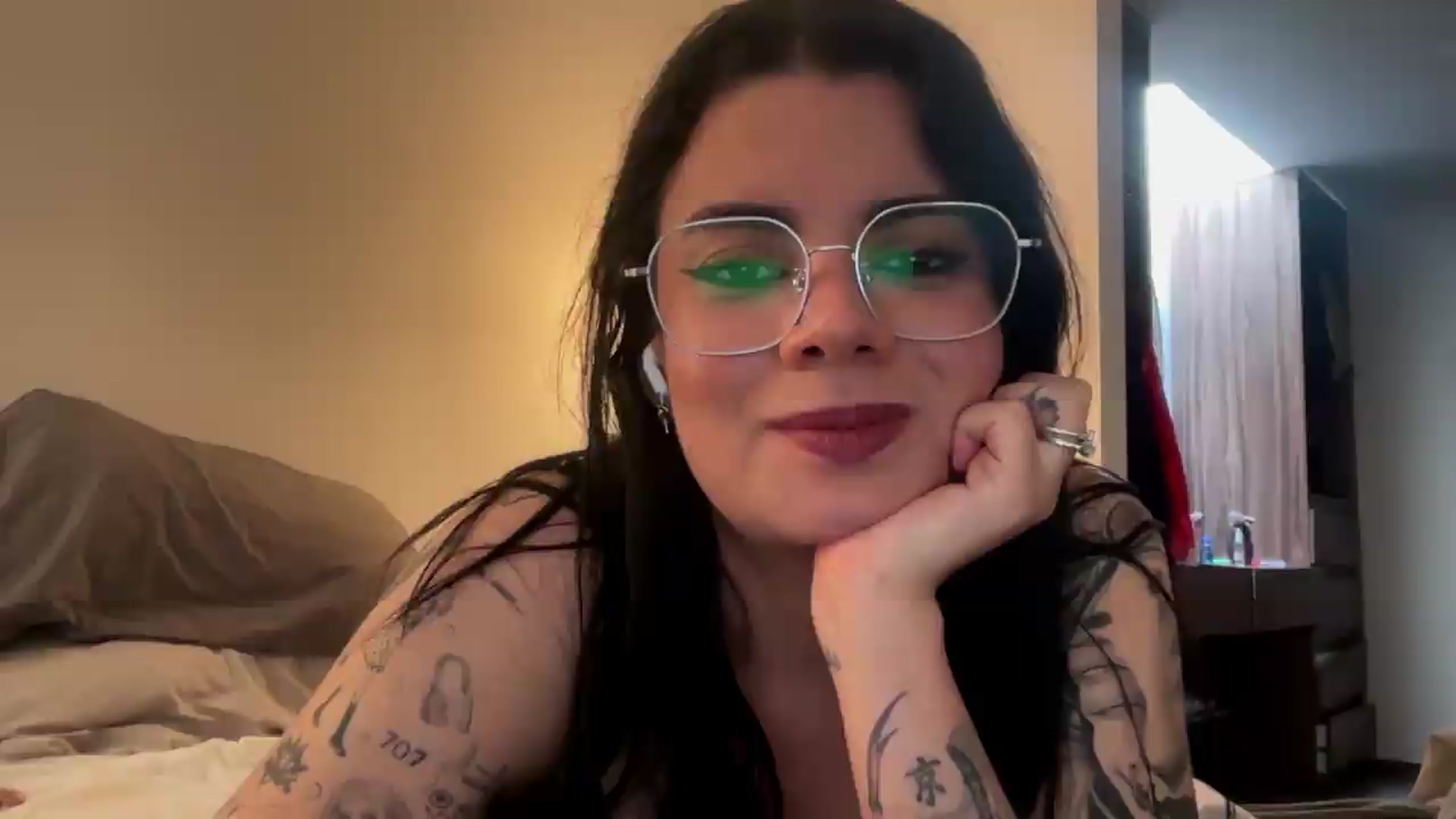 Gallery image thumbnail from Sasha_Noir's myfreecams stream on, 09/26/2026, 22:57 image 2 of 20