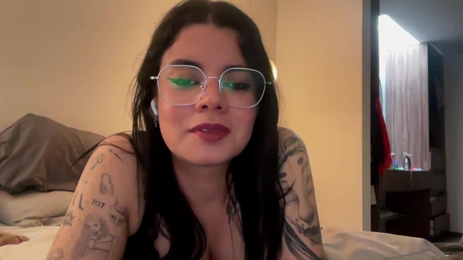 Gallery image thumbnail from Sasha_Noir's myfreecams stream on, 09/26/2026, 22:57 image 13 of 20