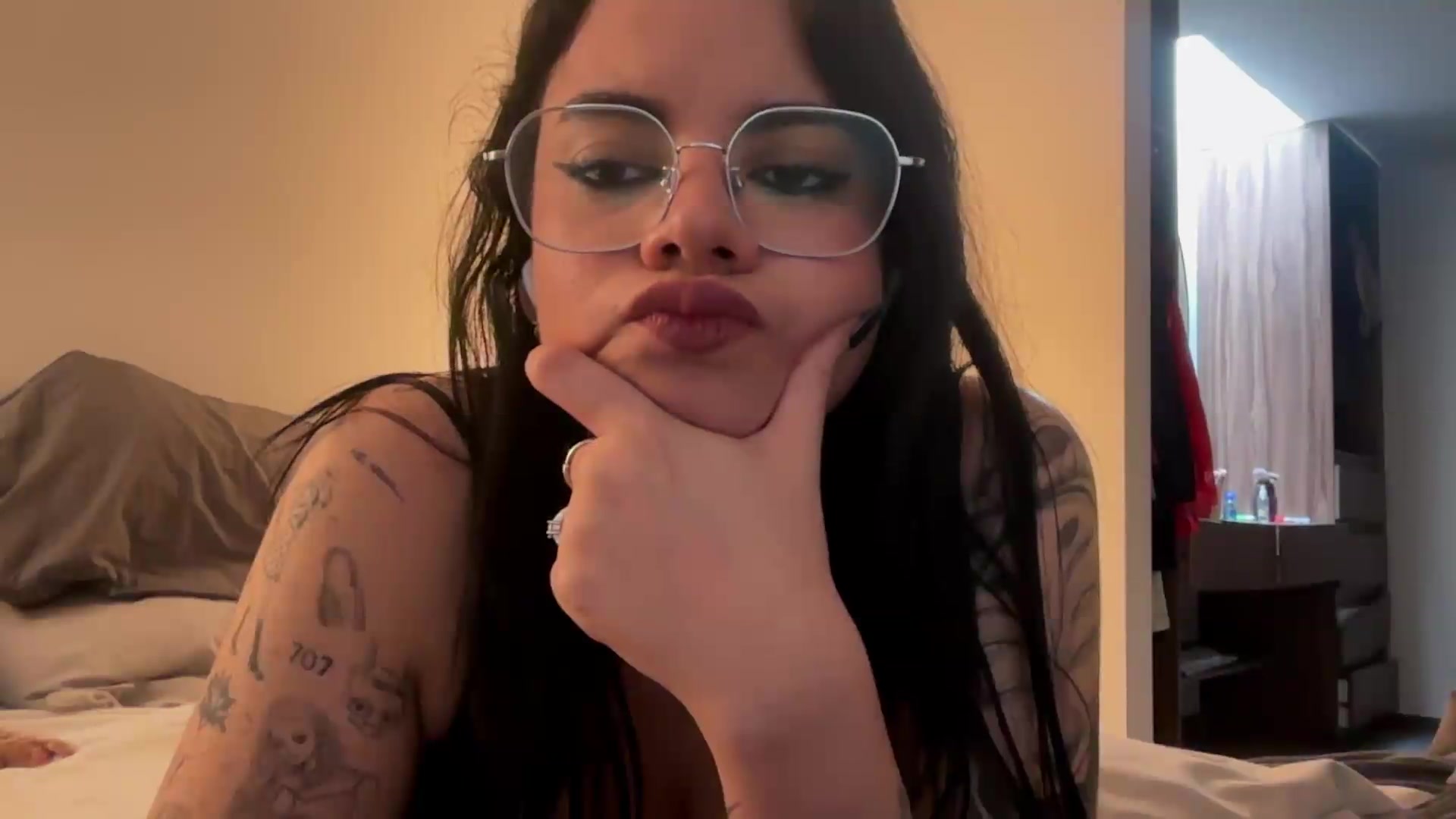 Gallery image thumbnail from Sasha_Noir's myfreecams stream on, 09/26/2026, 22:57 image 8 of 20