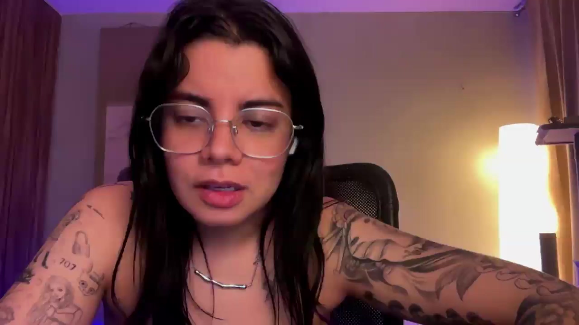 Gallery image thumbnail from Sasha_Noir's myfreecams stream on, 09/29/2026, 01:17 image 19 of 20