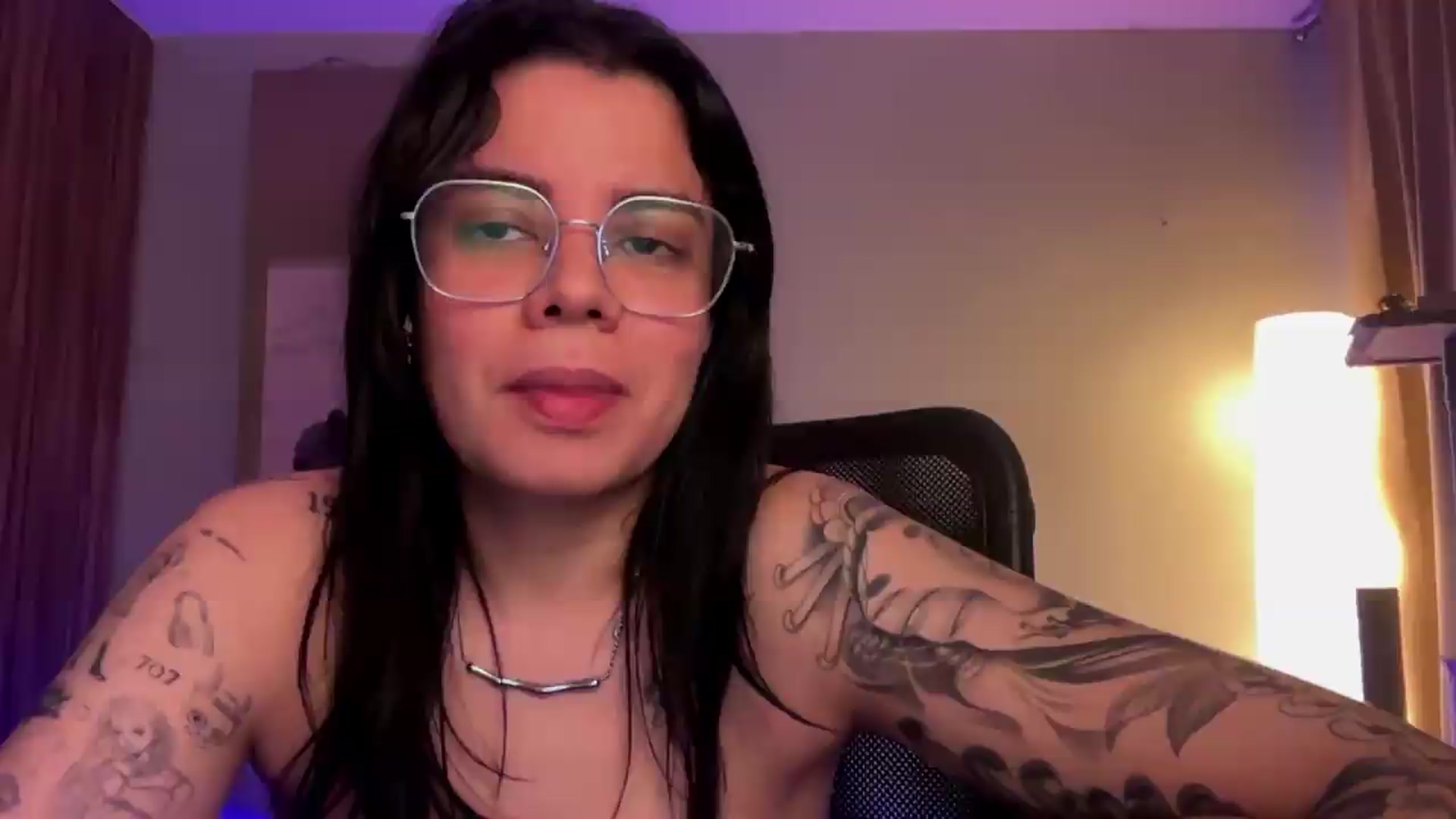 Gallery image thumbnail from Sasha_Noir's myfreecams stream on, 09/29/2026, 01:17 image 15 of 20