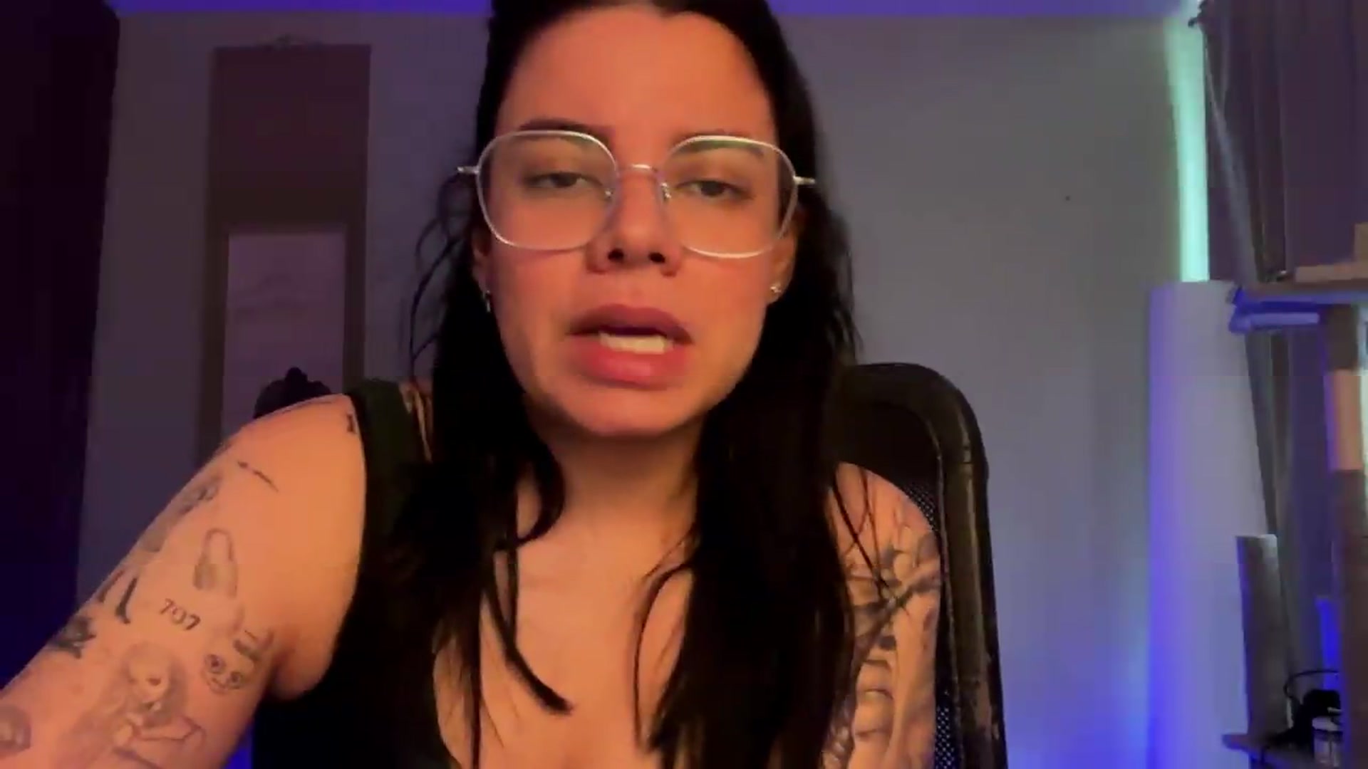 Gallery image thumbnail from Sasha_Noir's myfreecams stream on, 09/29/2026, 23:17 image 7 of 20