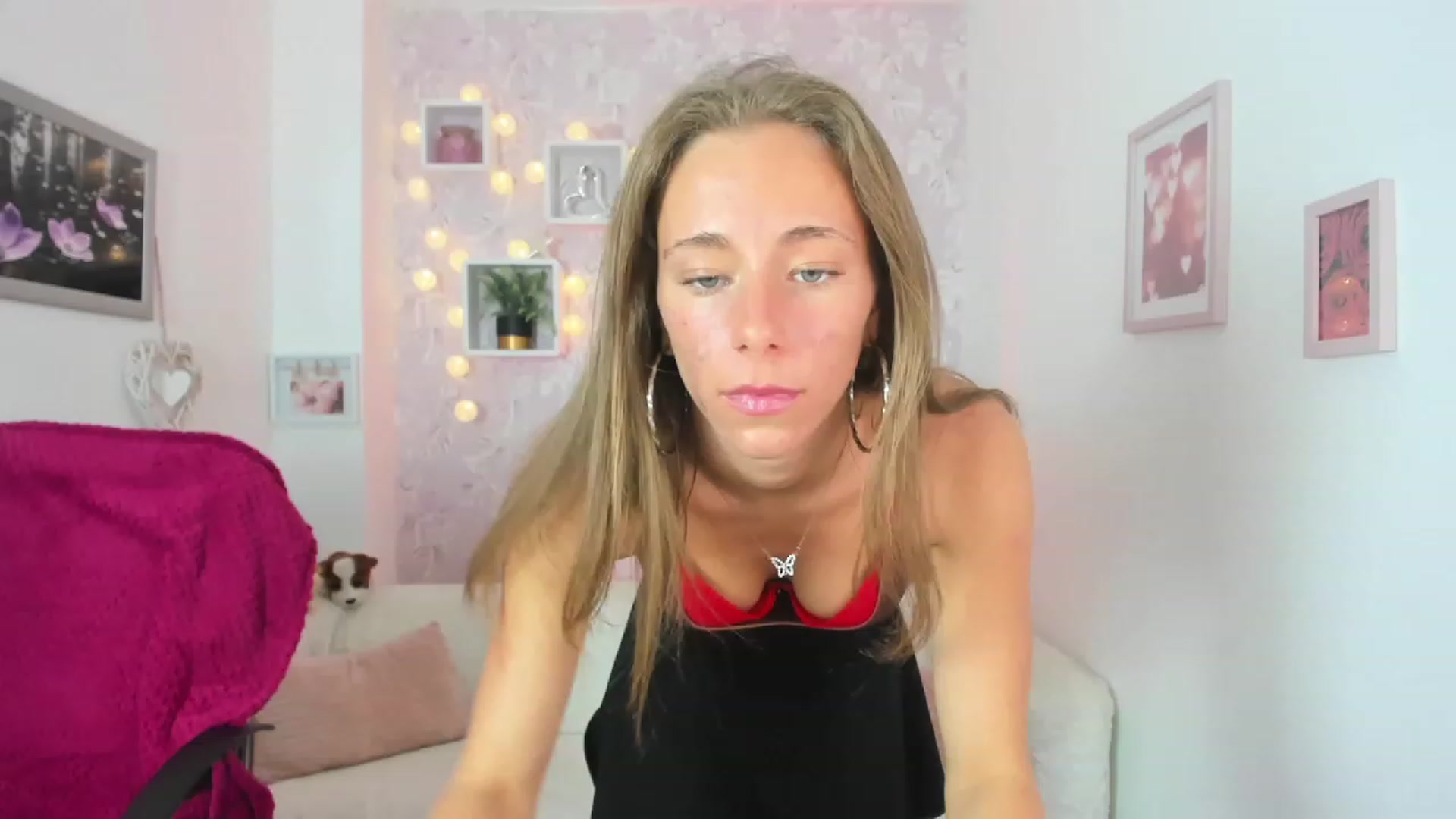 Gallery image thumbnail from Sasha_White18's myfreecams stream on, 05/24/2023, 15:34 image 2 of 20