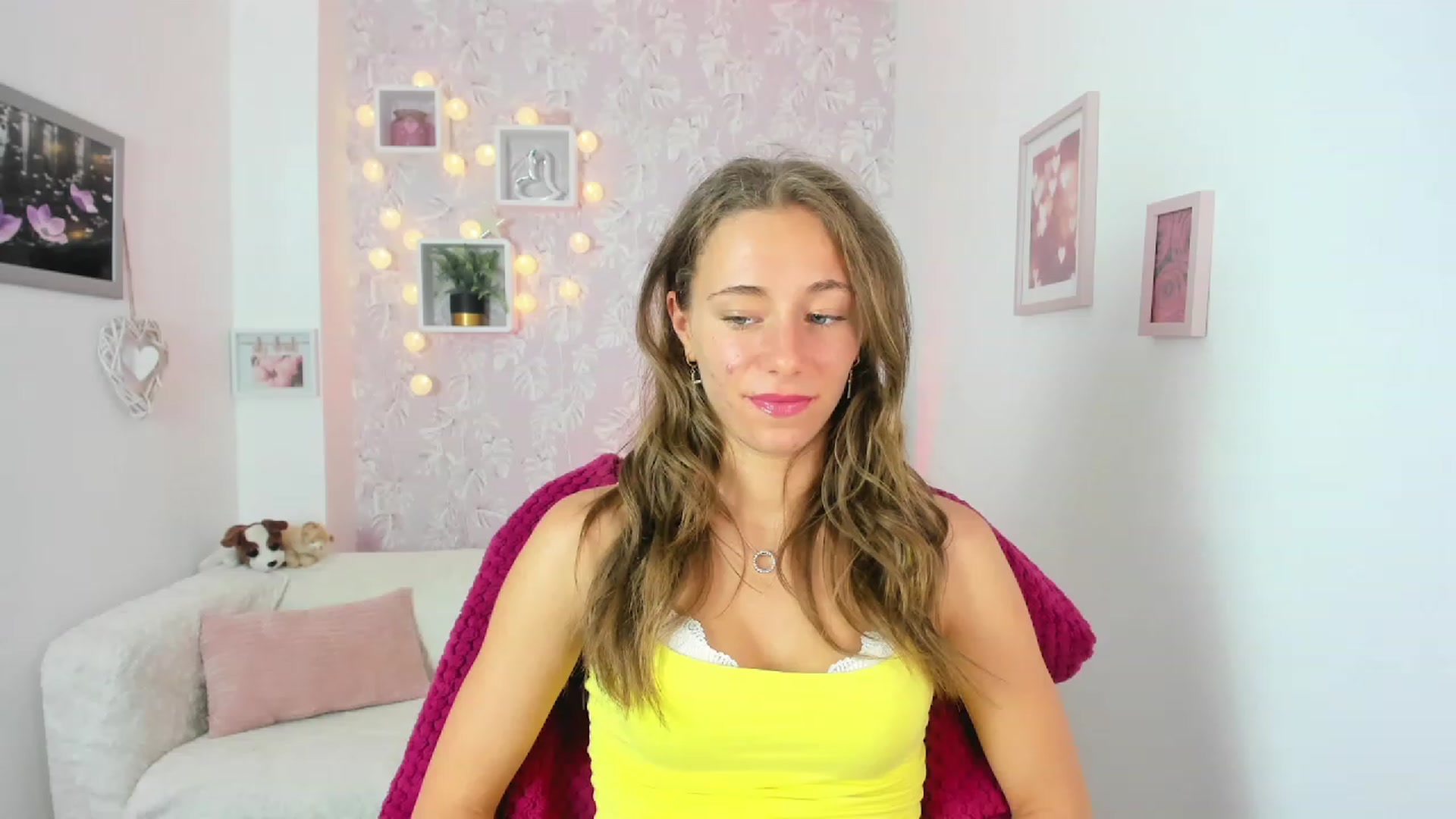 Gallery image thumbnail from Sasha_White18's myfreecams stream on, 06/13/2023, 13:41 image 18 of 20