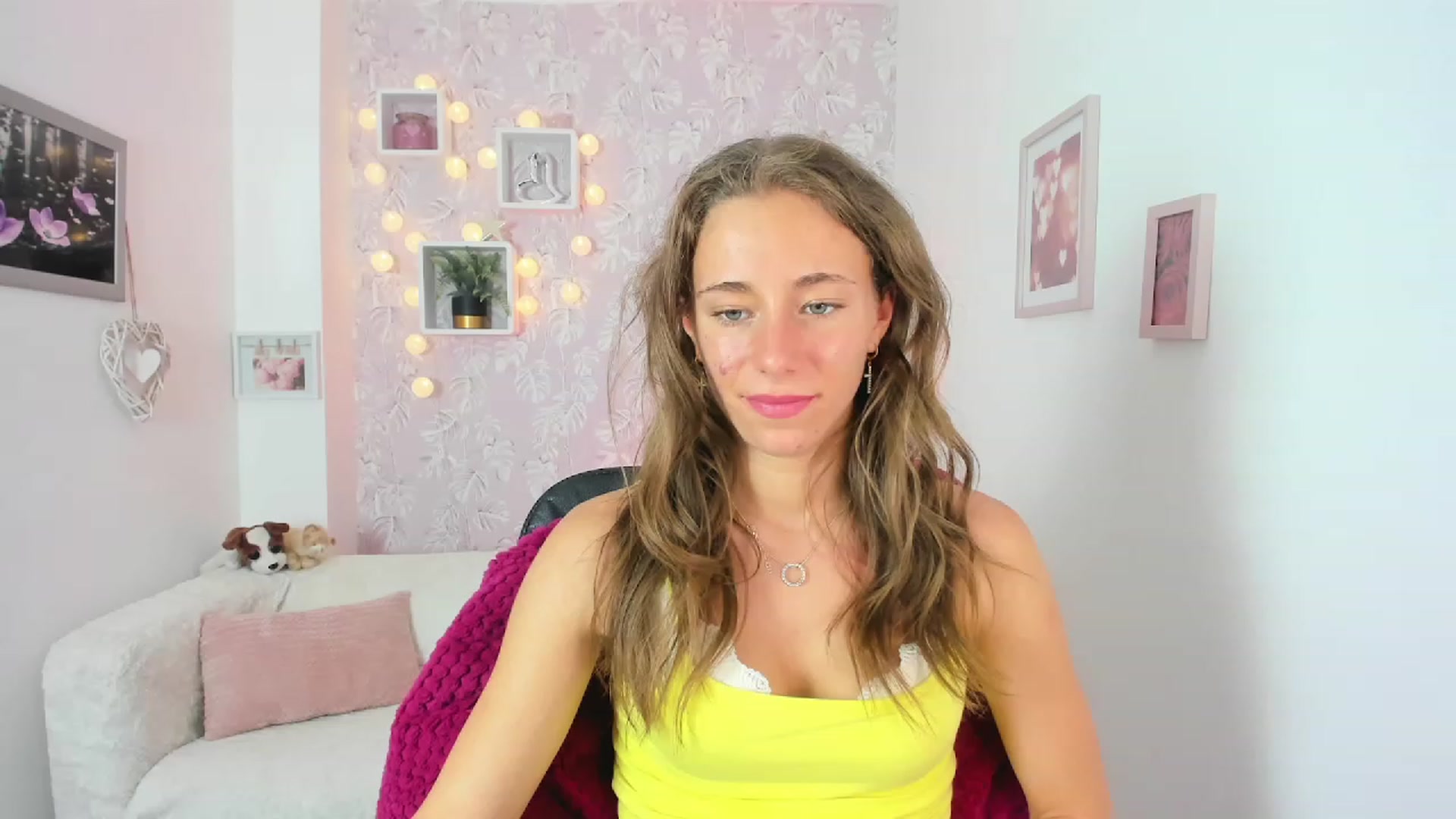 Gallery image thumbnail from Sasha_White18's myfreecams stream on, 06/13/2023, 15:48 image 20 of 20