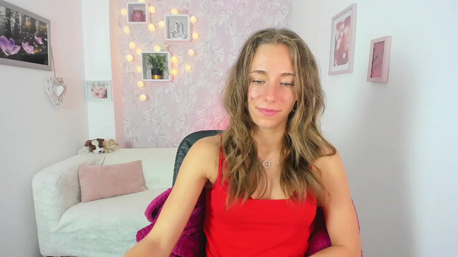 Gallery image thumbnail from Sasha_White18's myfreecams stream on, 06/14/2023, 14:20 image 14 of 20