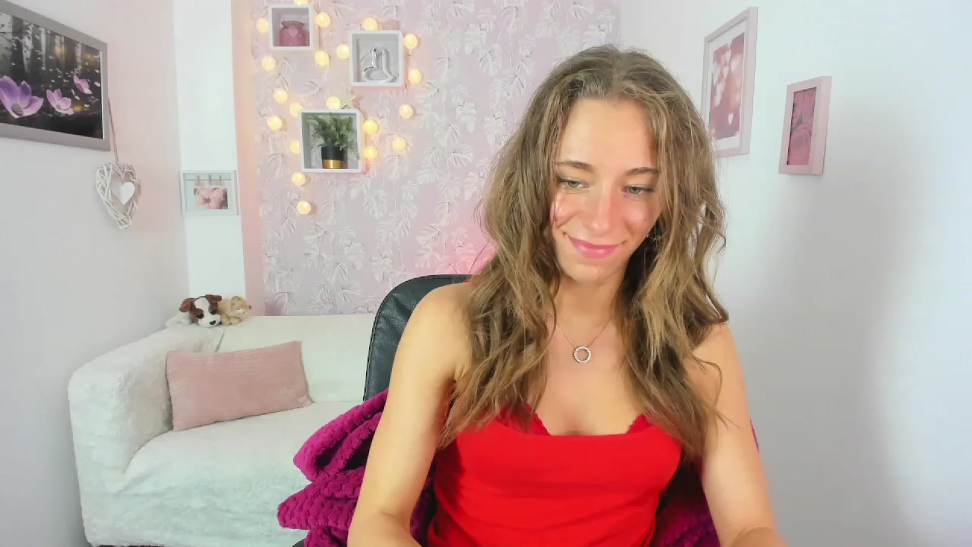 Gallery image thumbnail from Sasha_White18's myfreecams stream on, 06/14/2023, 14:20 image 10 of 20