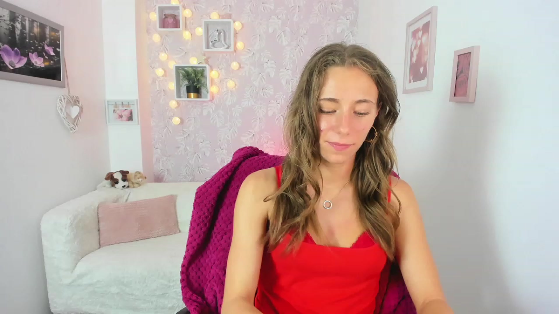 Gallery image thumbnail from Sasha_White18's myfreecams stream on, 06/14/2023, 16:27 image 3 of 20