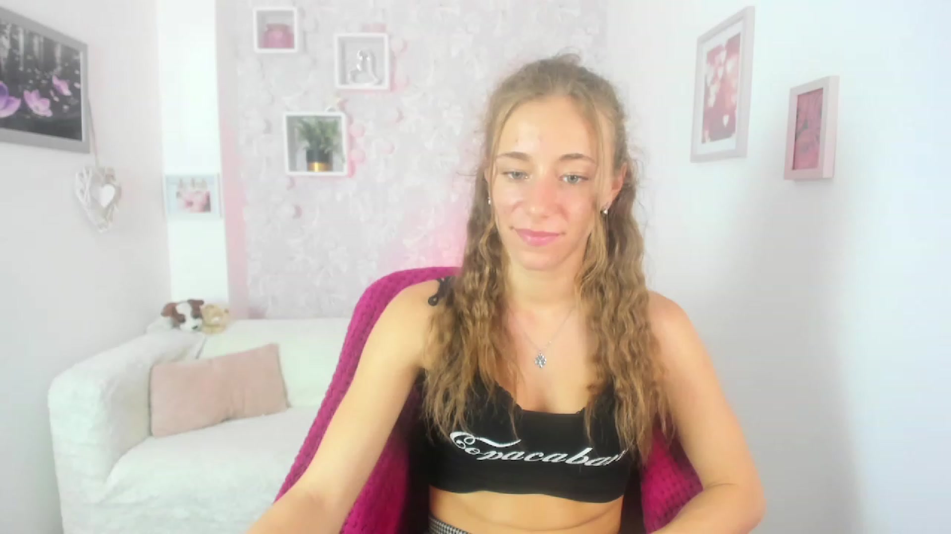 Gallery image thumbnail from Sasha_White18's myfreecams stream on, 06/26/2023, 14:44 image 16 of 20