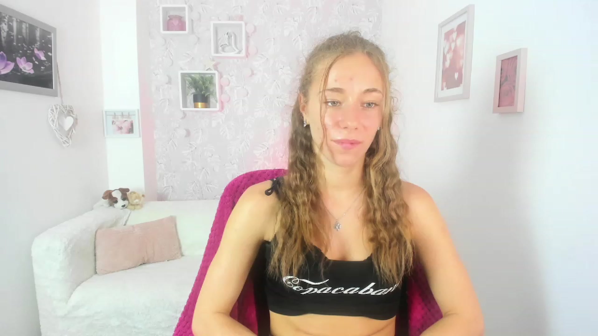 Gallery image thumbnail from Sasha_White18's myfreecams stream on, 06/26/2023, 14:44 image 18 of 20
