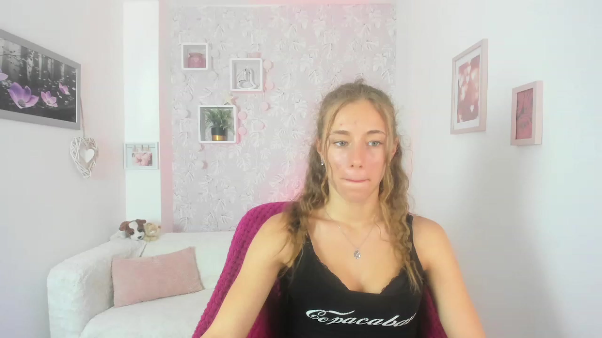 Gallery image thumbnail from Sasha_White18's myfreecams stream on, 06/26/2023, 14:44 image 7 of 20