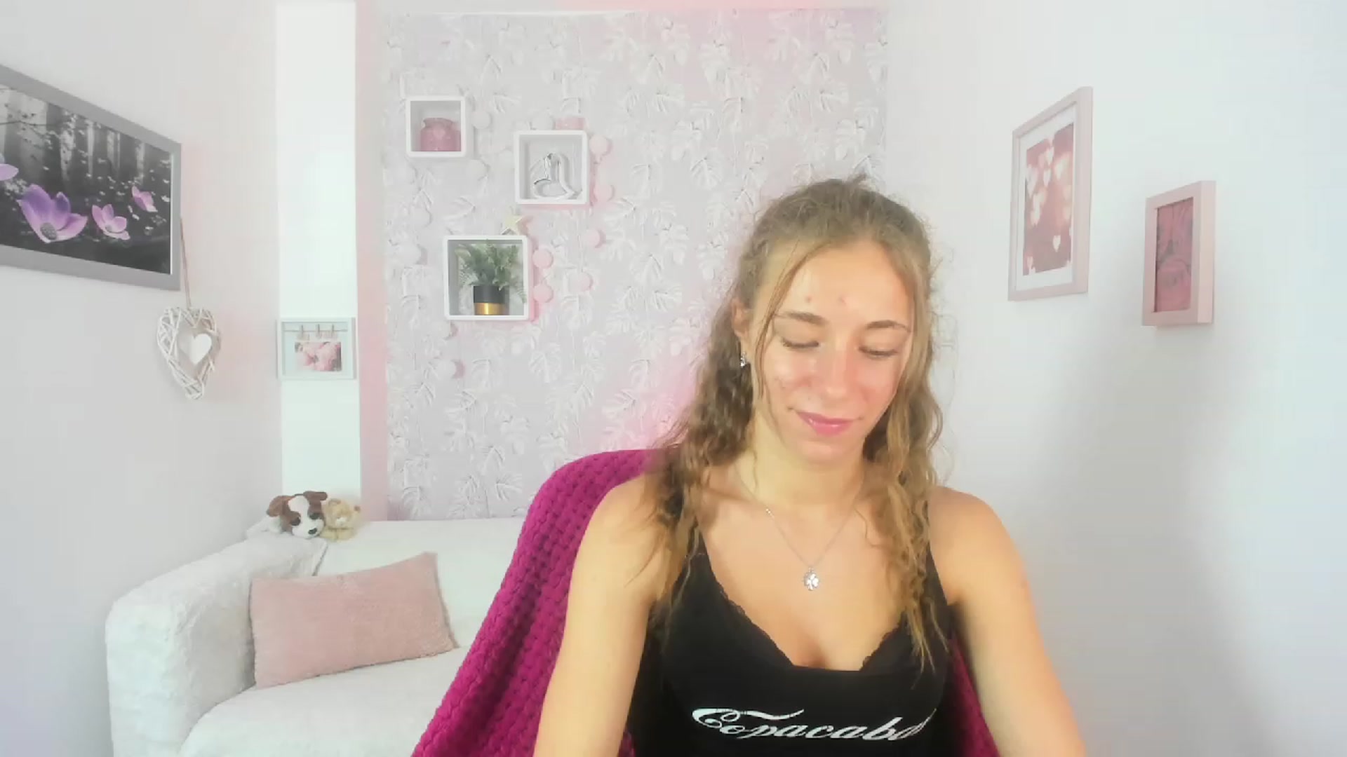 Gallery image thumbnail from Sasha_White18's myfreecams stream on, 06/26/2023, 14:44 image 5 of 20
