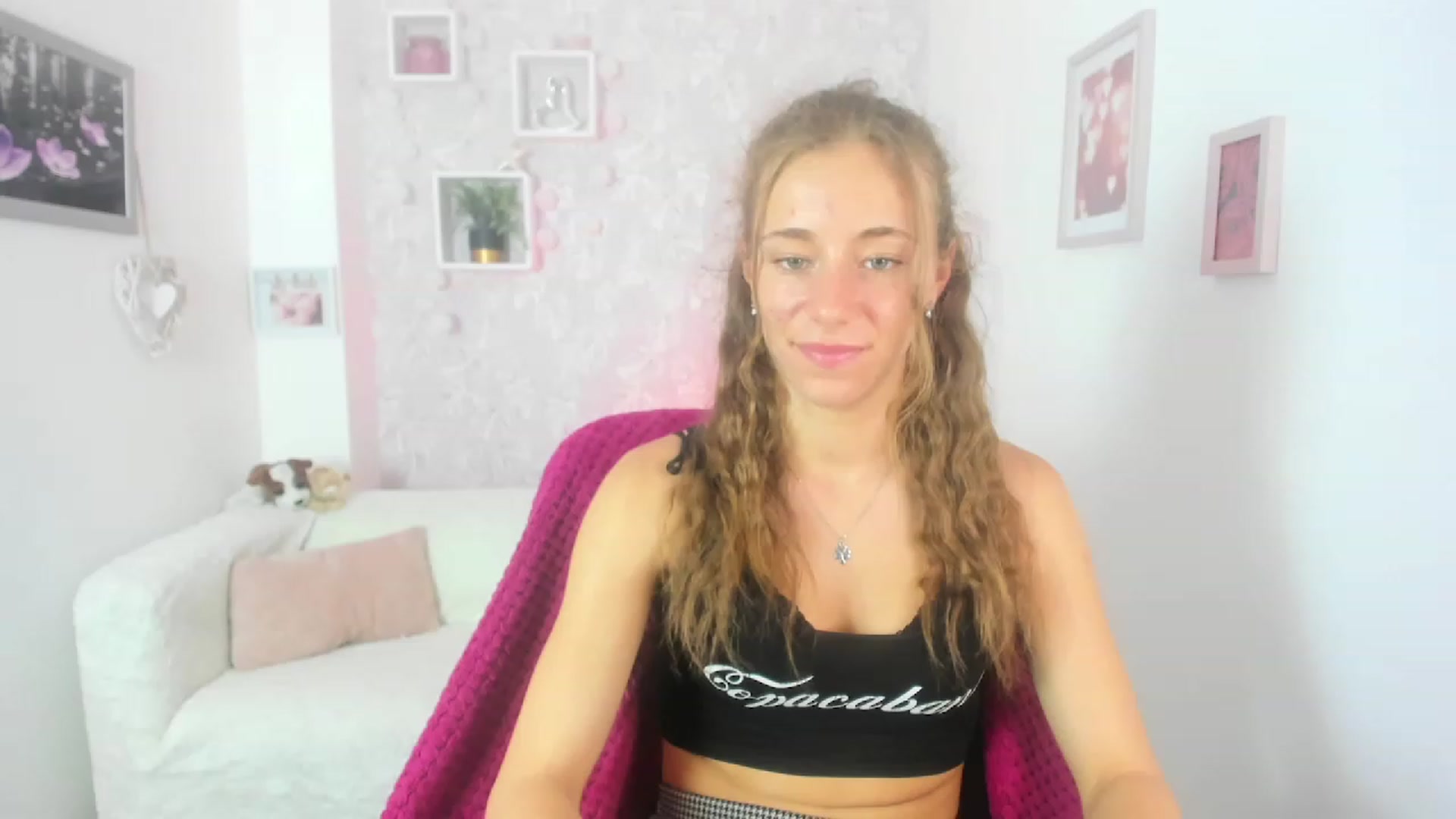 Gallery image thumbnail from Sasha_White18's myfreecams stream on, 06/26/2023, 14:44 image 15 of 20