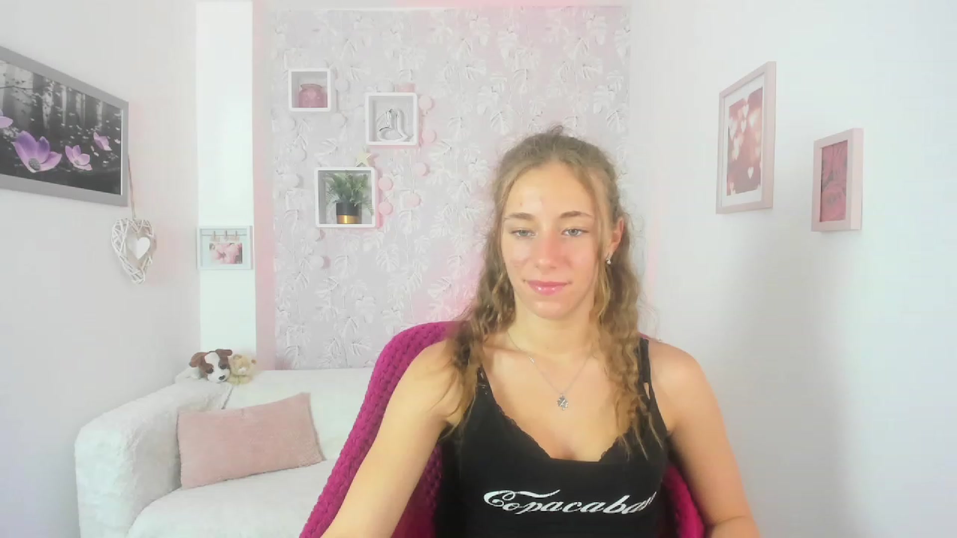 Gallery image thumbnail from Sasha_White18's myfreecams stream on, 06/26/2023, 14:44 image 4 of 20