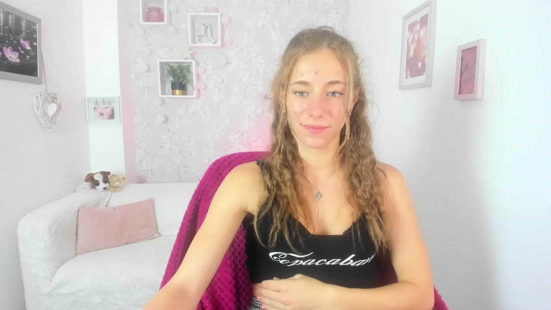 Gallery image thumbnail from Sasha_White18's myfreecams stream on, 06/26/2023, 17:30 image 20 of 20