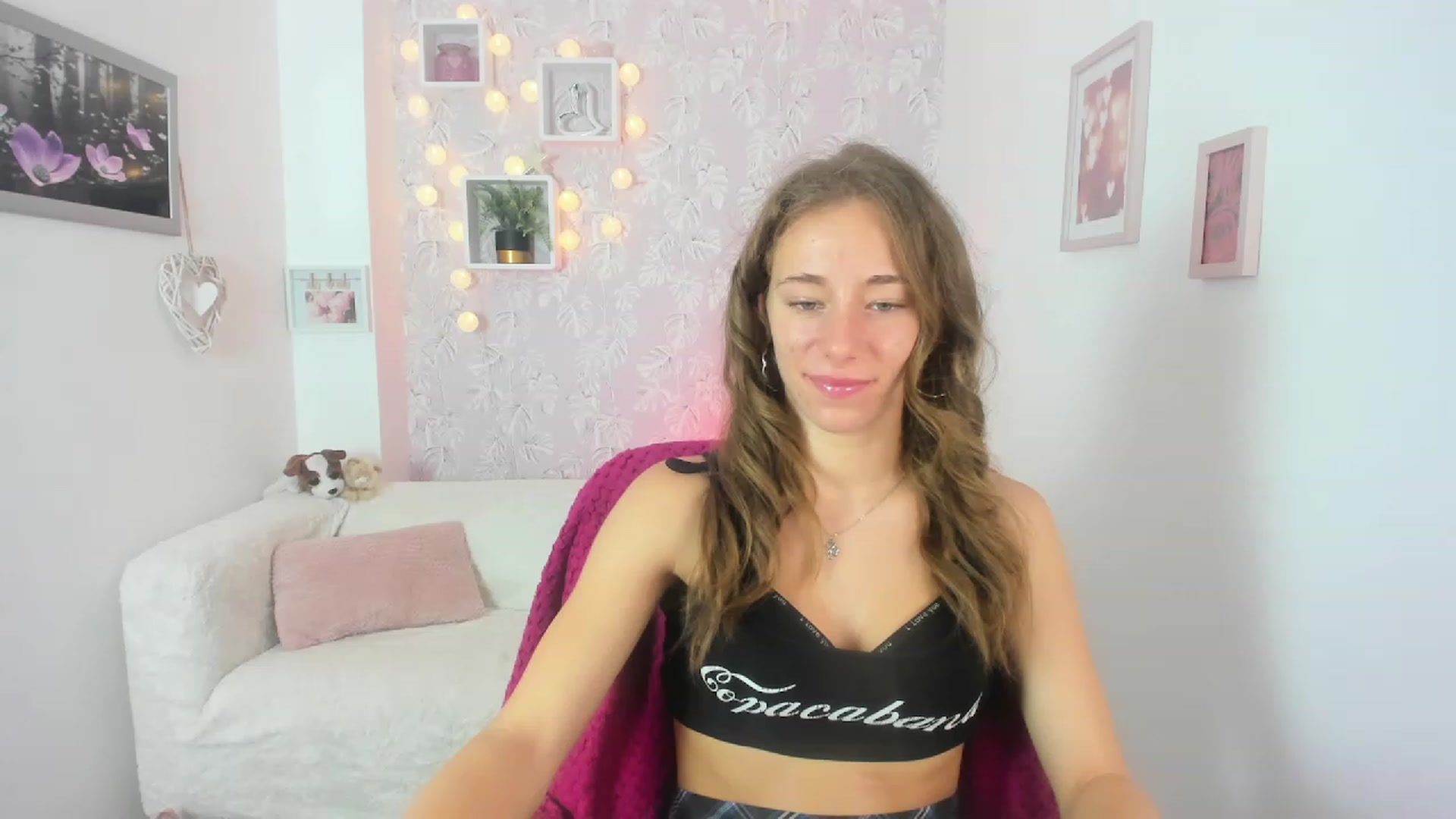 Gallery image thumbnail from Sasha_White18's myfreecams stream on, 07/03/2023, 09:22 image 2 of 20