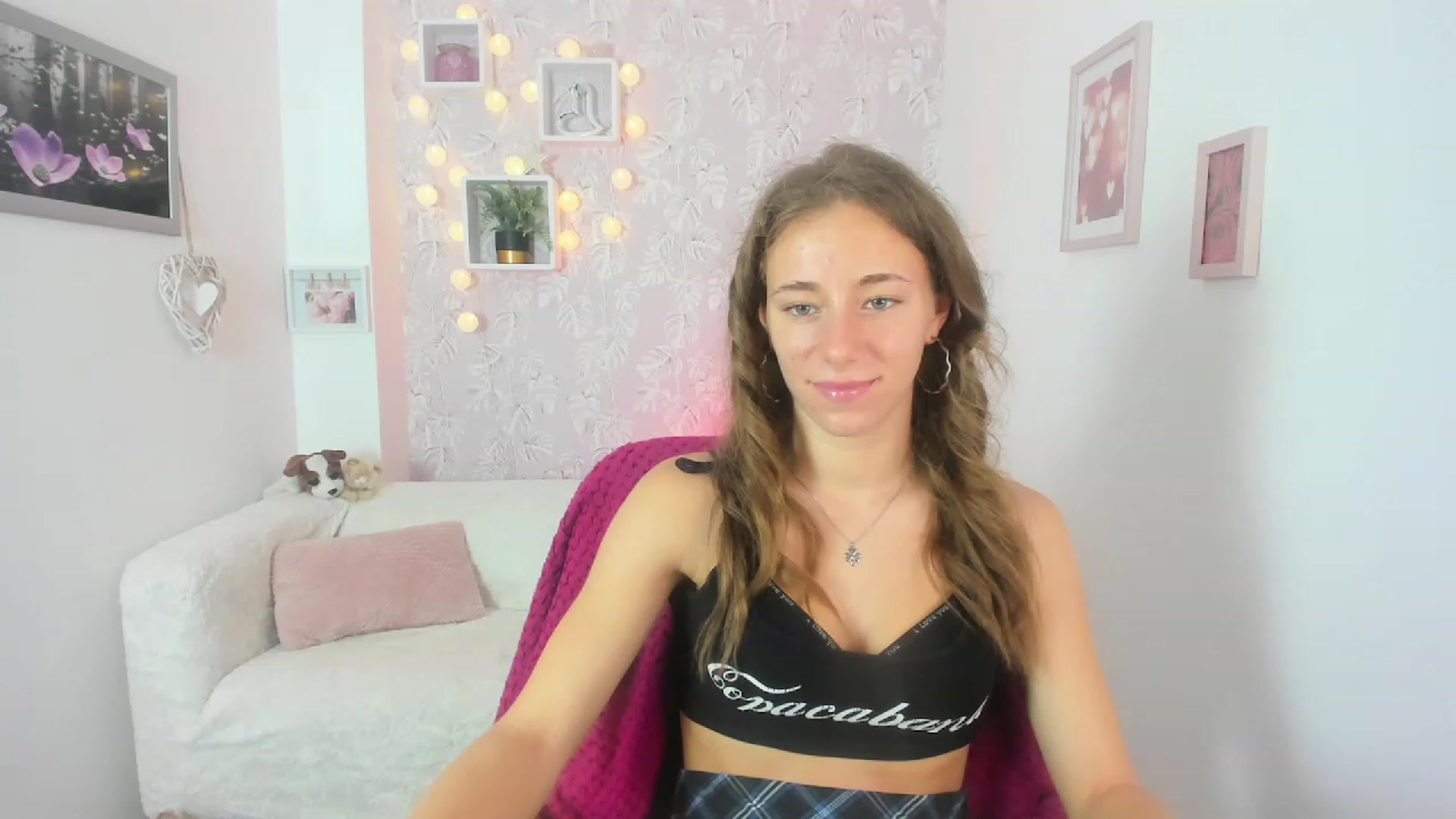 Gallery image thumbnail from Sasha_White18's myfreecams stream on, 07/03/2023, 09:22 image 9 of 20