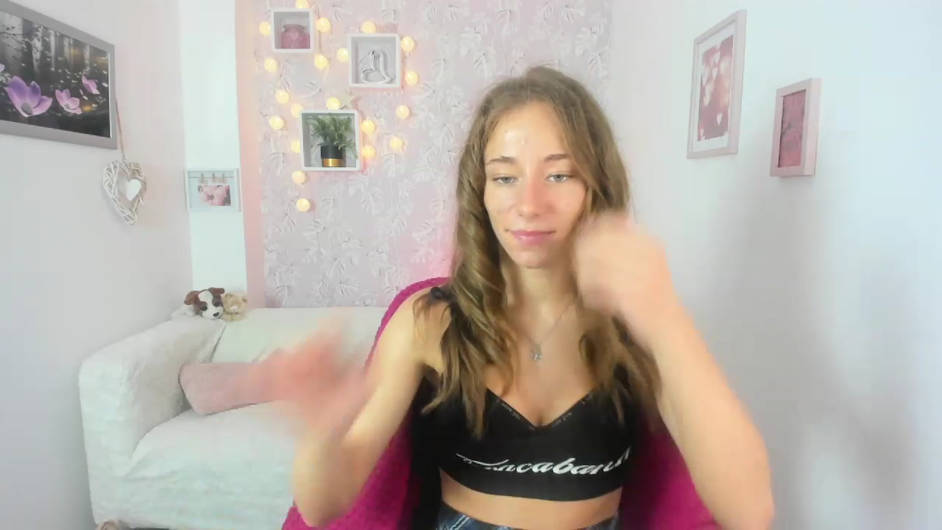 Gallery image thumbnail from Sasha_White18's myfreecams stream on, 07/03/2023, 10:49 image 6 of 20