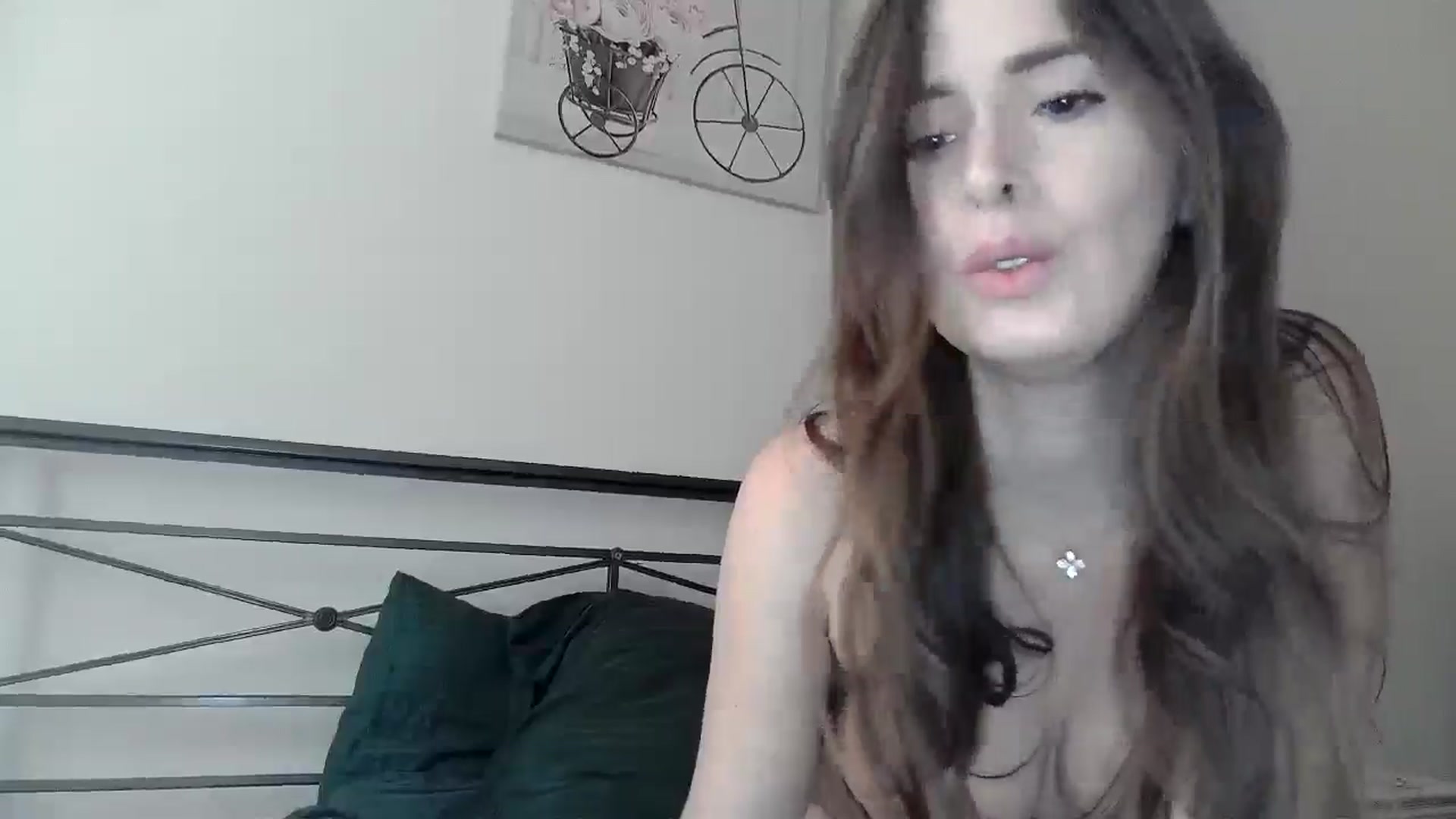 Gallery image thumbnail from Sashaaa's myfreecams stream on, 10/26/2025, 12:10 image 14 of 20
