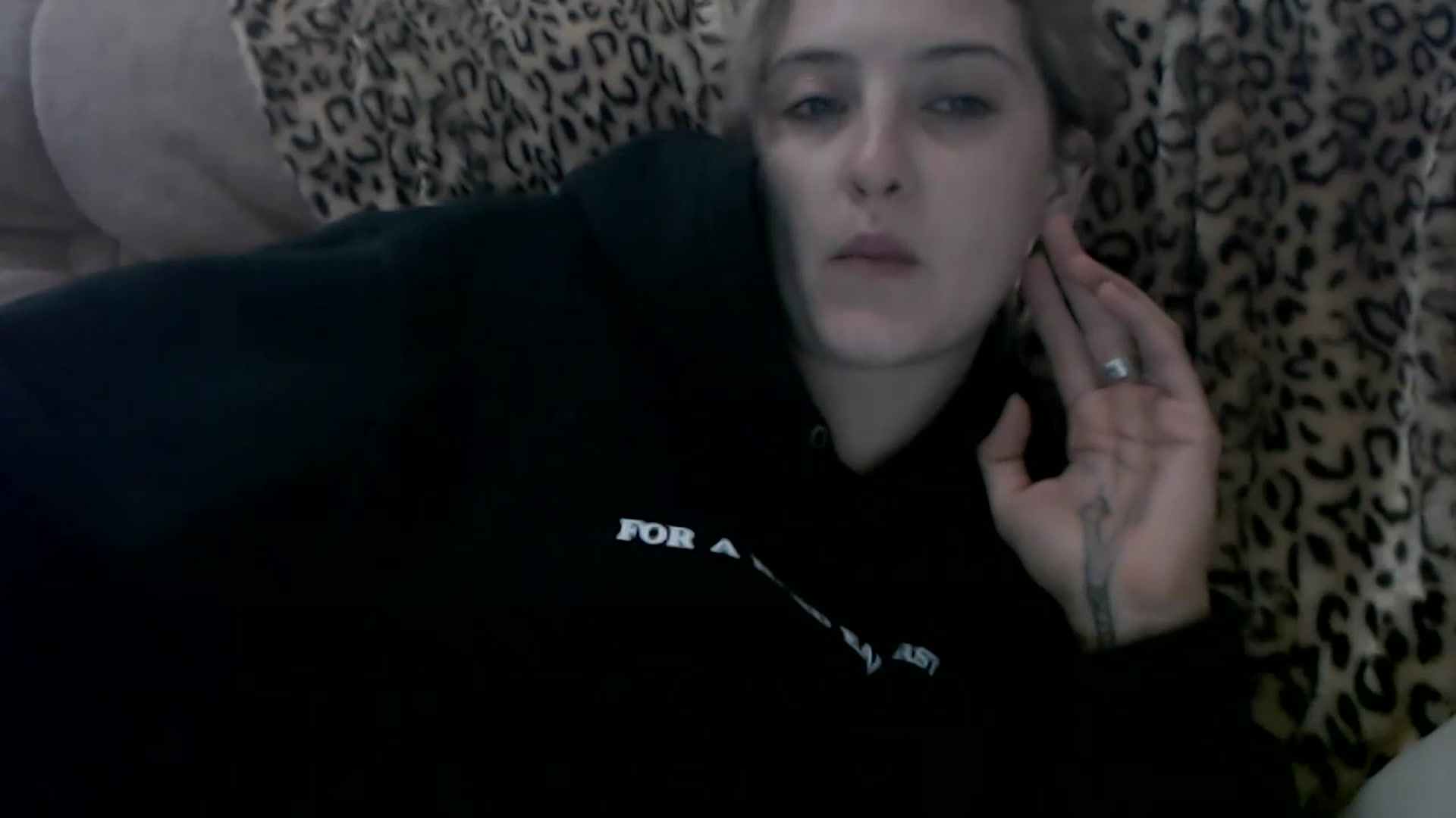 Gallery image thumbnail from Sashaaa5's myfreecams stream on, 04/21/2023, 05:50 image 17 of 20