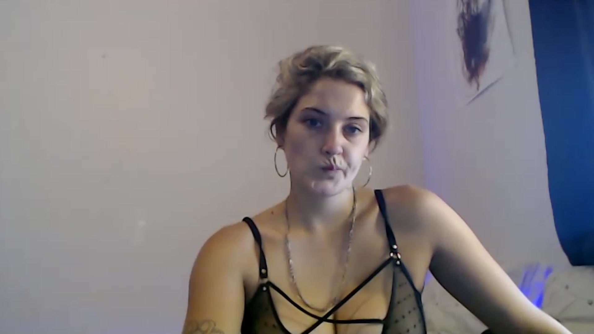 Gallery image thumbnail from Sashaaa5's myfreecams stream on, 04/24/2023, 04:41 image 19 of 20