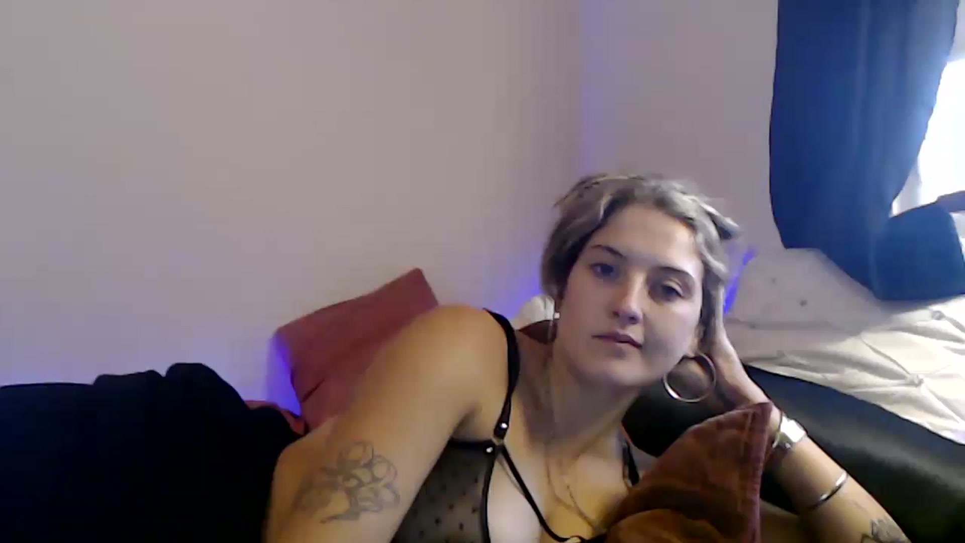 Gallery image thumbnail from Sashaaa5's myfreecams stream on, 04/24/2023, 04:41 image 11 of 20