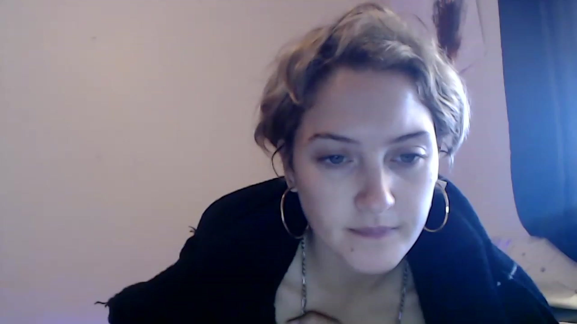 Gallery image thumbnail from Sashaaa5's myfreecams stream on, 04/24/2023, 05:26 image 11 of 20