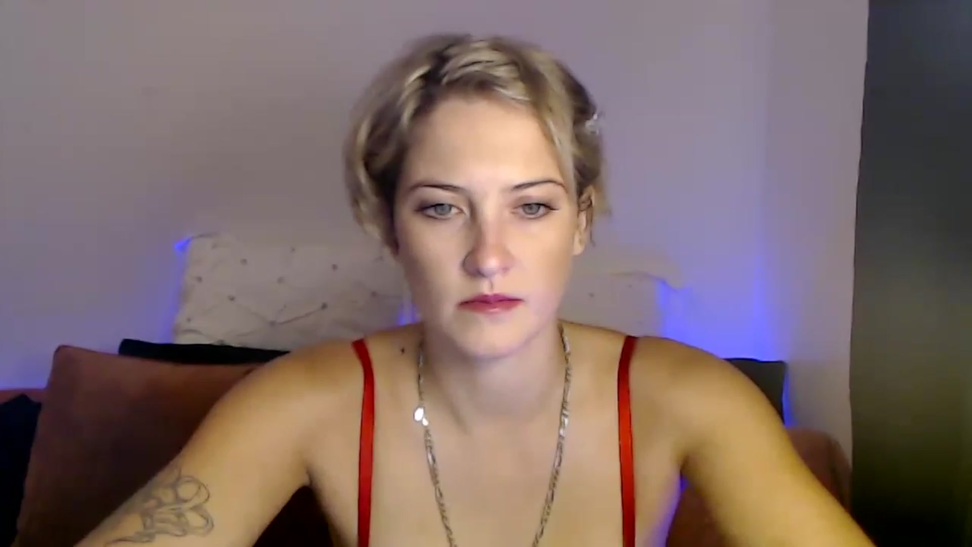 Gallery image thumbnail from Sashaaa5's myfreecams stream on, 04/28/2023, 03:38 image 7 of 20