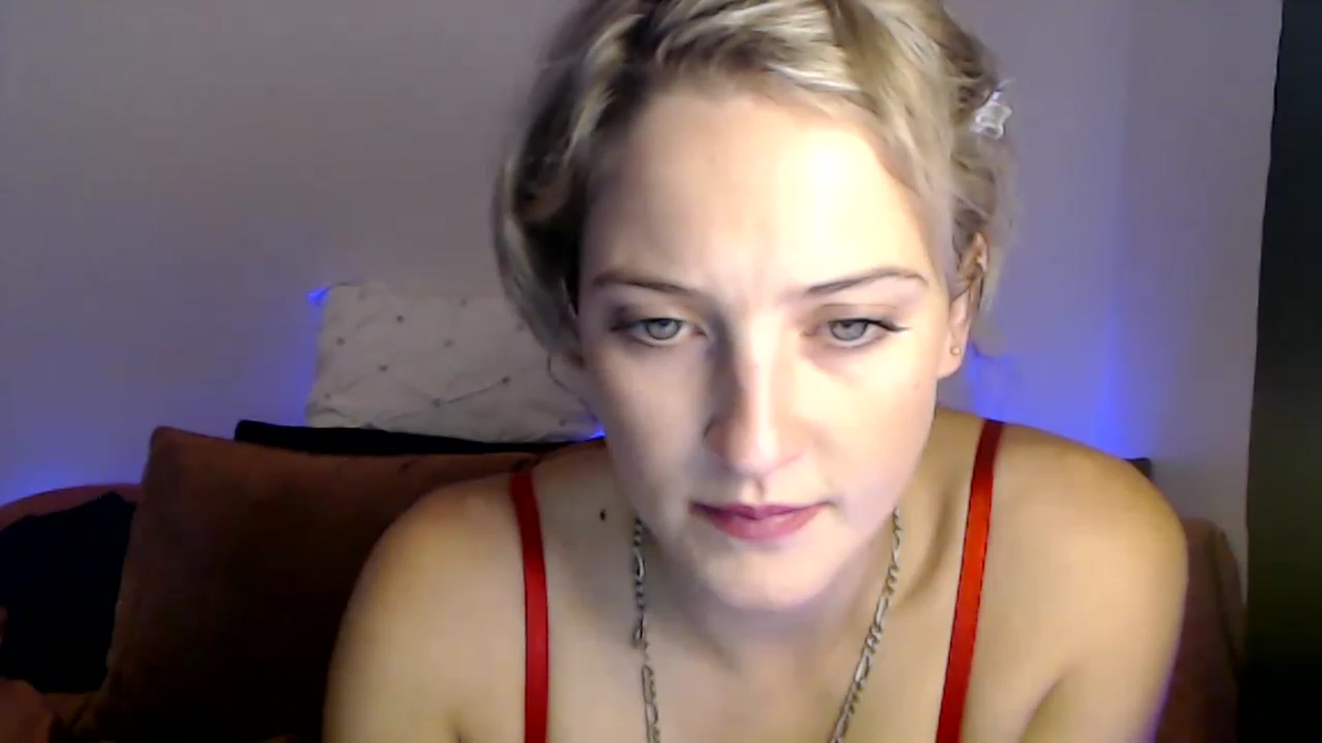 Gallery image thumbnail from Sashaaa5's myfreecams stream on, 04/28/2023, 03:38 image 4 of 20