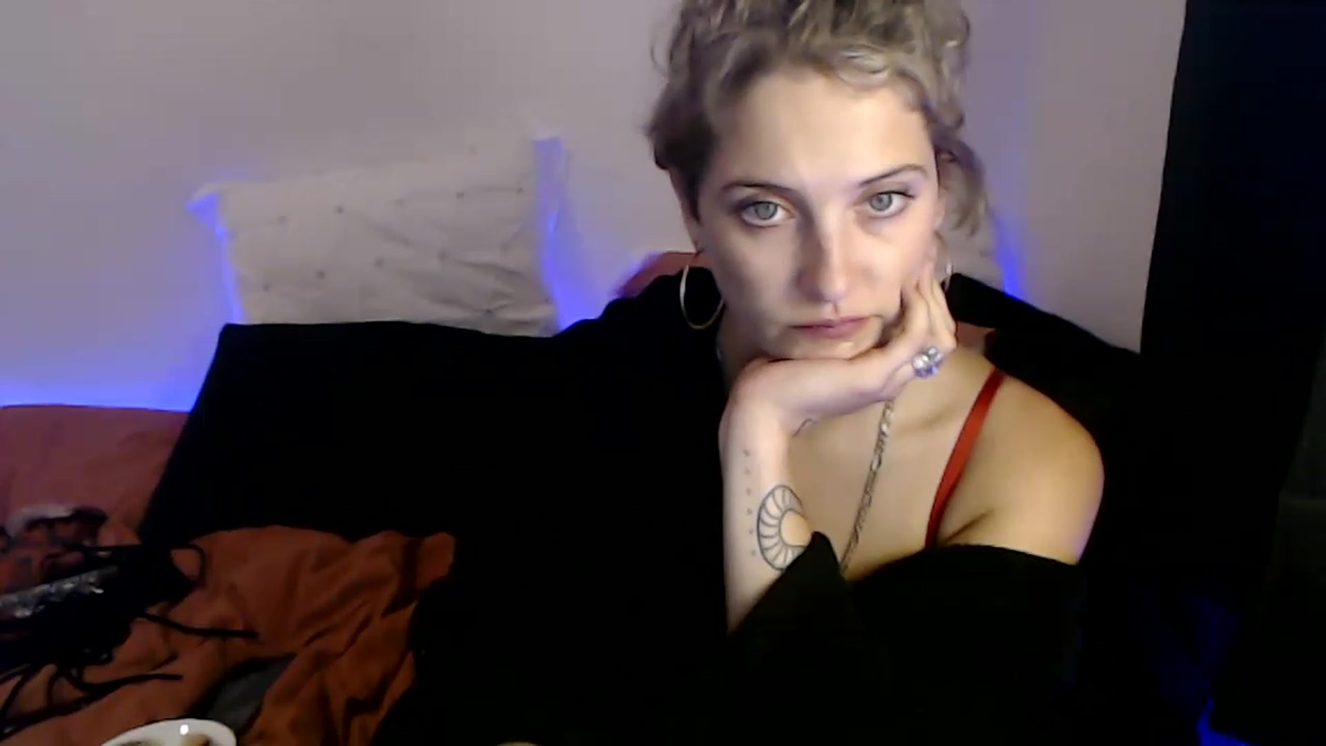 Gallery image thumbnail from Sashaaa5's myfreecams stream on, 05/02/2023, 06:29 image 3 of 20