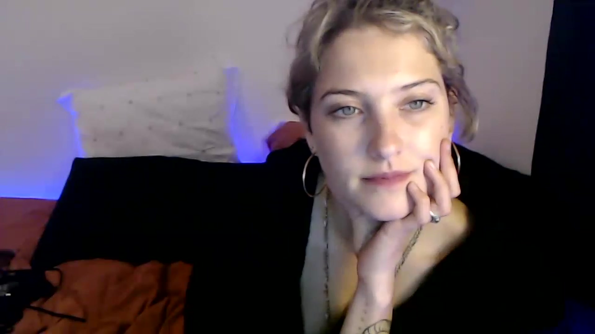 Gallery image thumbnail from Sashaaa5's myfreecams stream on, 05/02/2023, 06:29 image 13 of 20