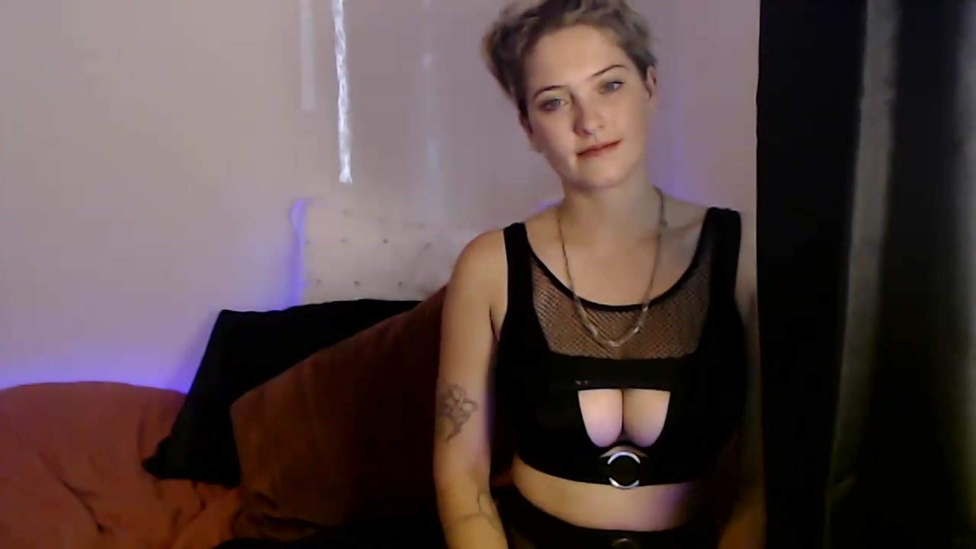 Gallery image thumbnail from Sashaaa5's myfreecams stream on, 05/09/2023, 04:14 image 14 of 20