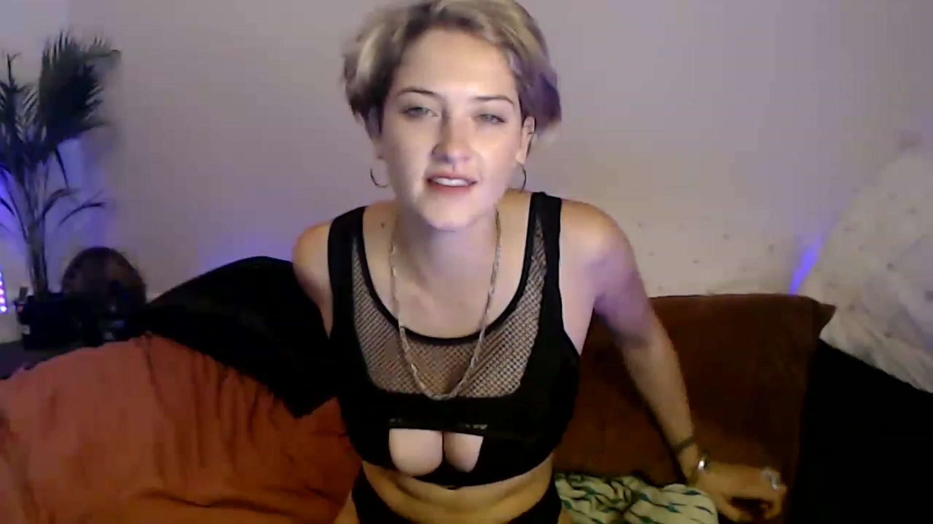 Gallery image thumbnail from Sashaaa5's myfreecams stream on, 05/11/2023, 03:35 image 3 of 20