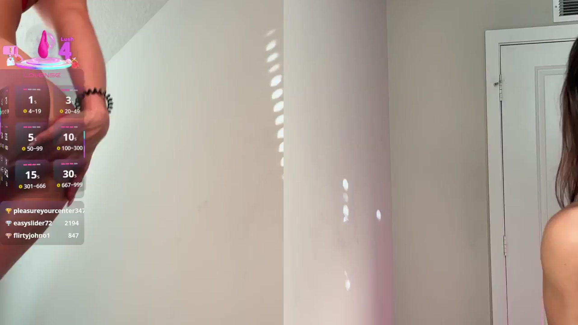 Gallery image thumbnail from Sashalong's myfreecams stream on, 01/02/2026, 21:56 image 17 of 20