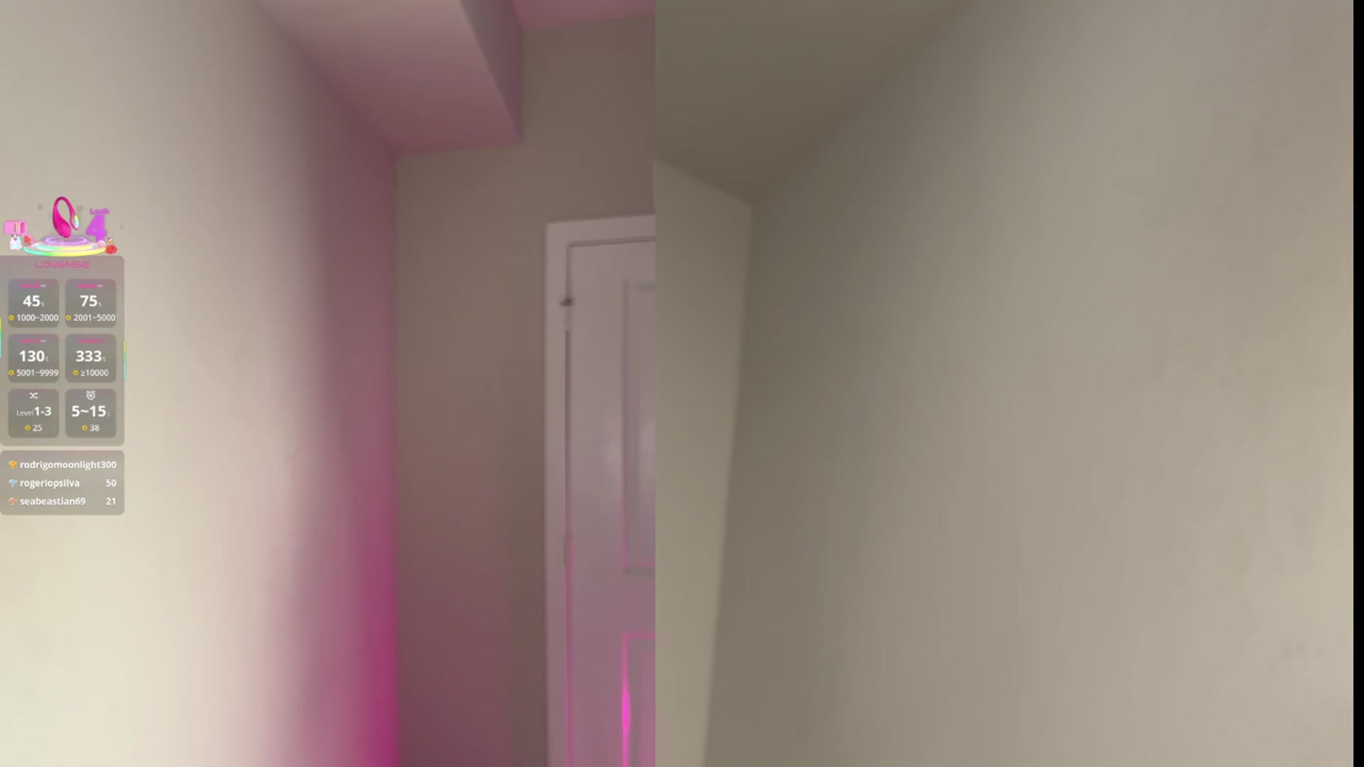 Gallery image thumbnail from Sashalong's myfreecams stream on, 04/01/2026, 24:01 image 14 of 20