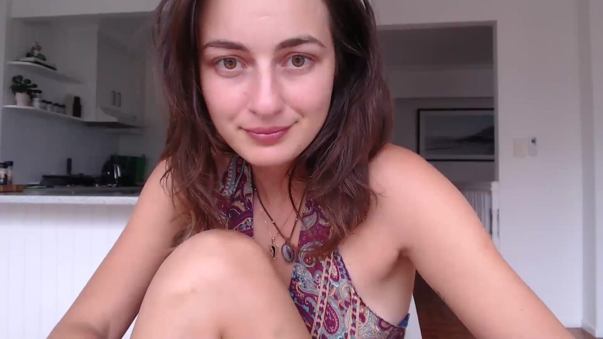 Gallery image thumbnail from Saskia's myfreecams stream on, 03/04/2024, 07:59 image 7 of 20