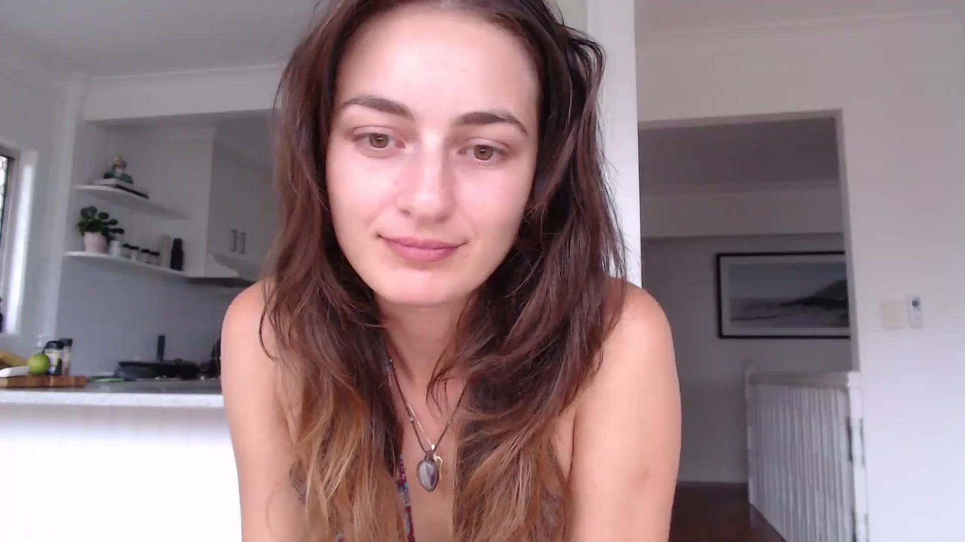 Gallery image thumbnail from Saskia's myfreecams stream on, 03/04/2024, 07:59 image 11 of 20