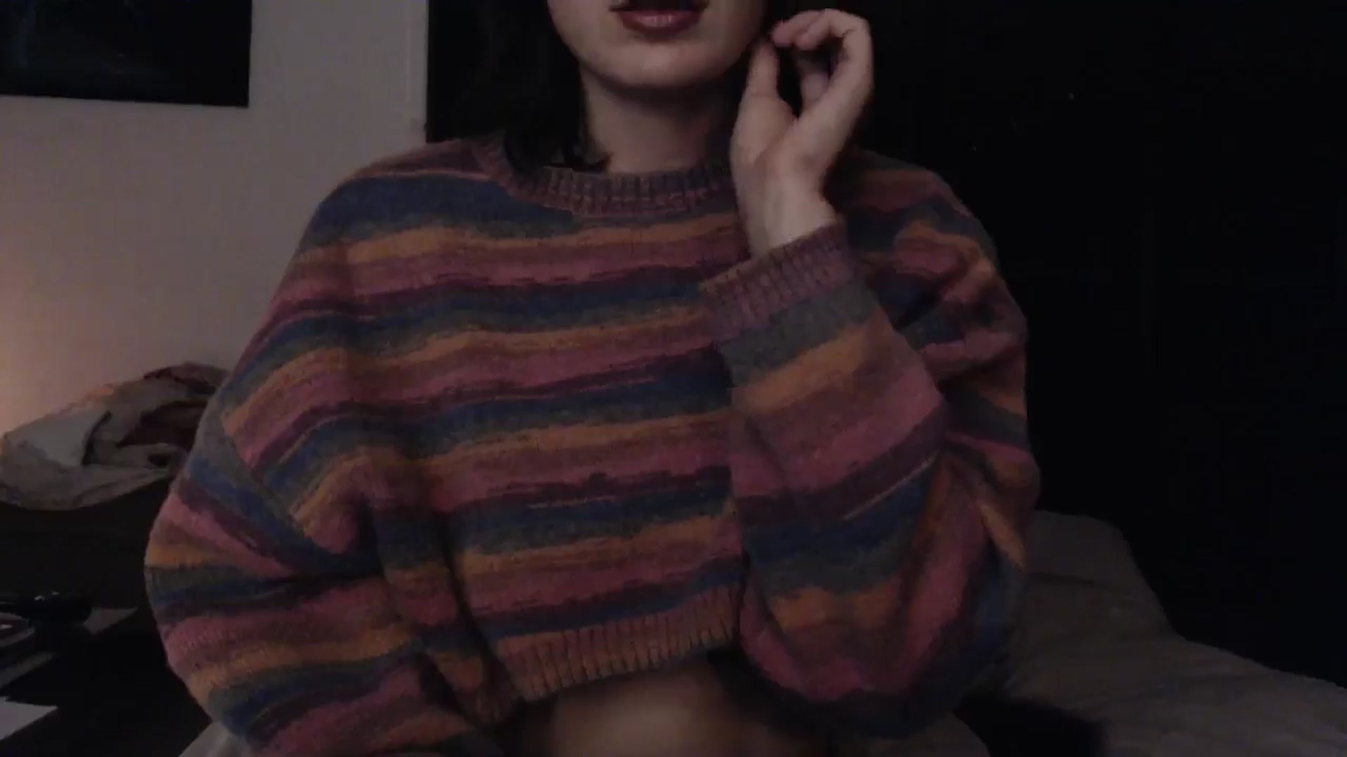 Gallery image thumbnail from Saskia's myfreecams stream on, 06/10/2024, 09:32 image 10 of 20