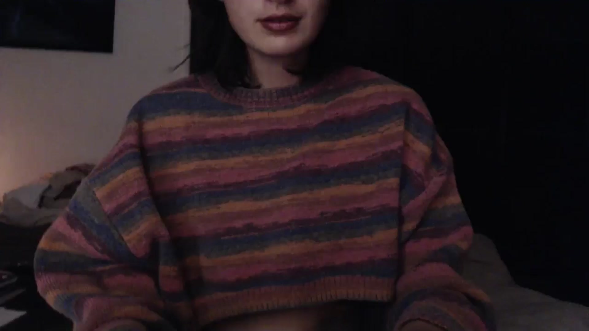 Gallery image thumbnail from Saskia's myfreecams stream on, 06/10/2024, 09:32 image 12 of 20