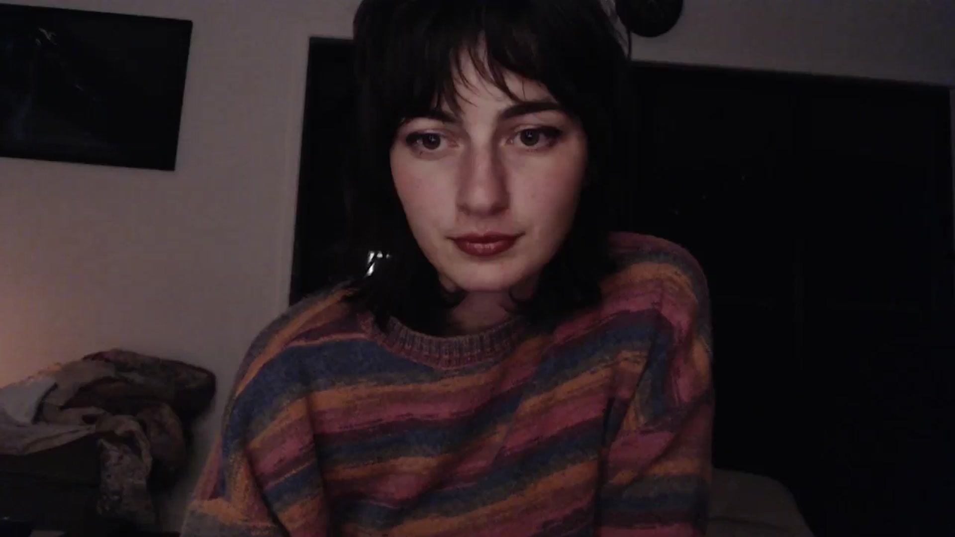 Gallery image thumbnail from Saskia's myfreecams stream on, 06/10/2024, 09:32 image 18 of 20