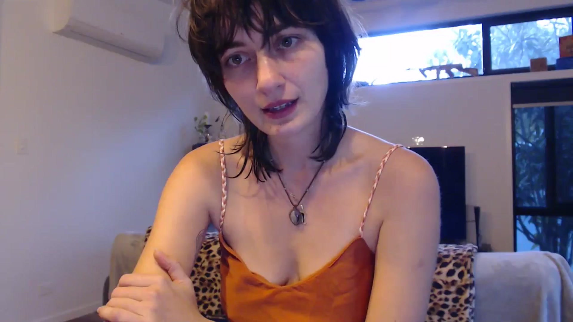 Gallery image thumbnail from Saskia's myfreecams stream on, 07/16/2024, 06:50 image 11 of 20