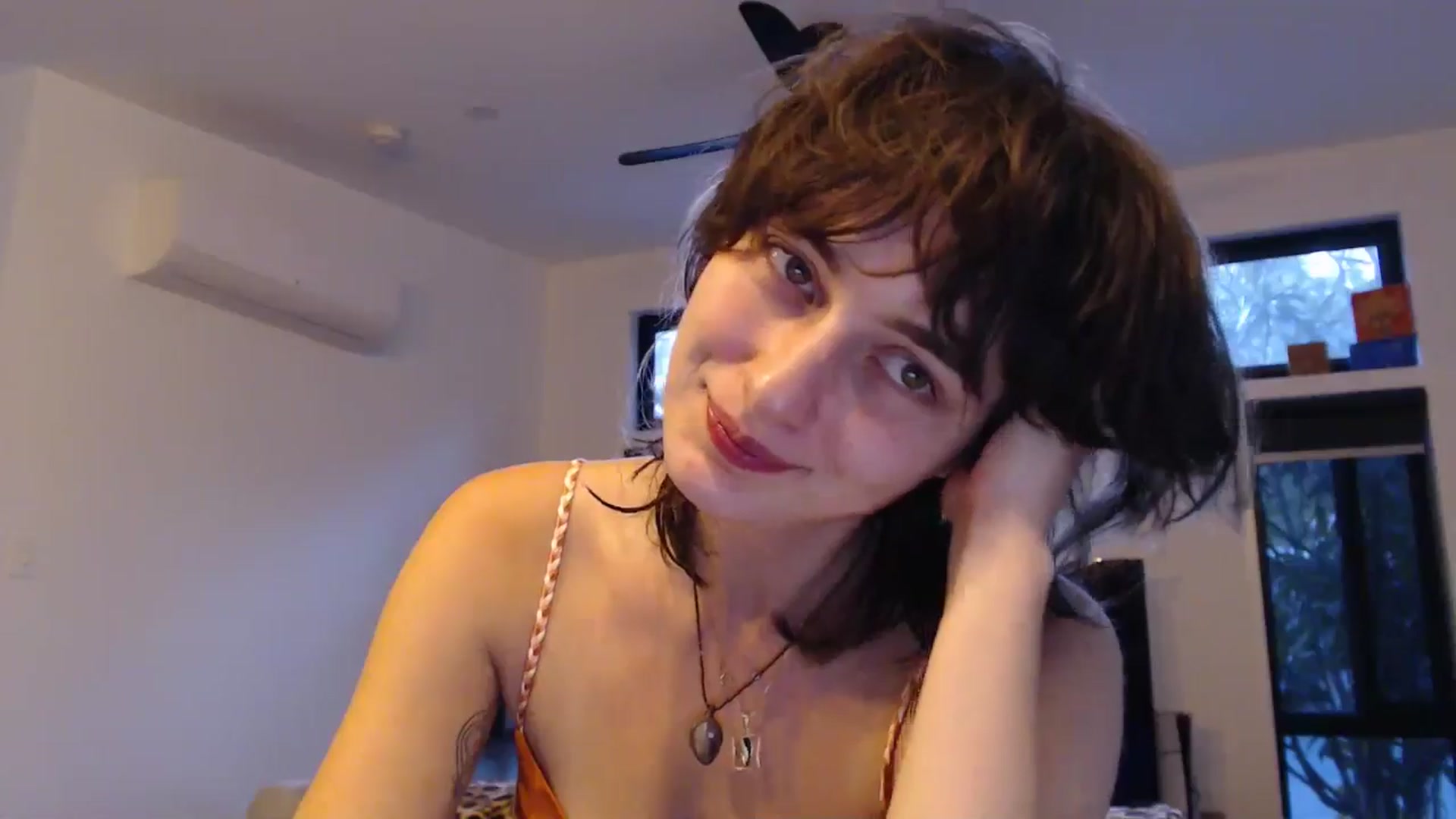 Gallery image thumbnail from Saskia's myfreecams stream on, 07/16/2024, 06:50 image 13 of 20