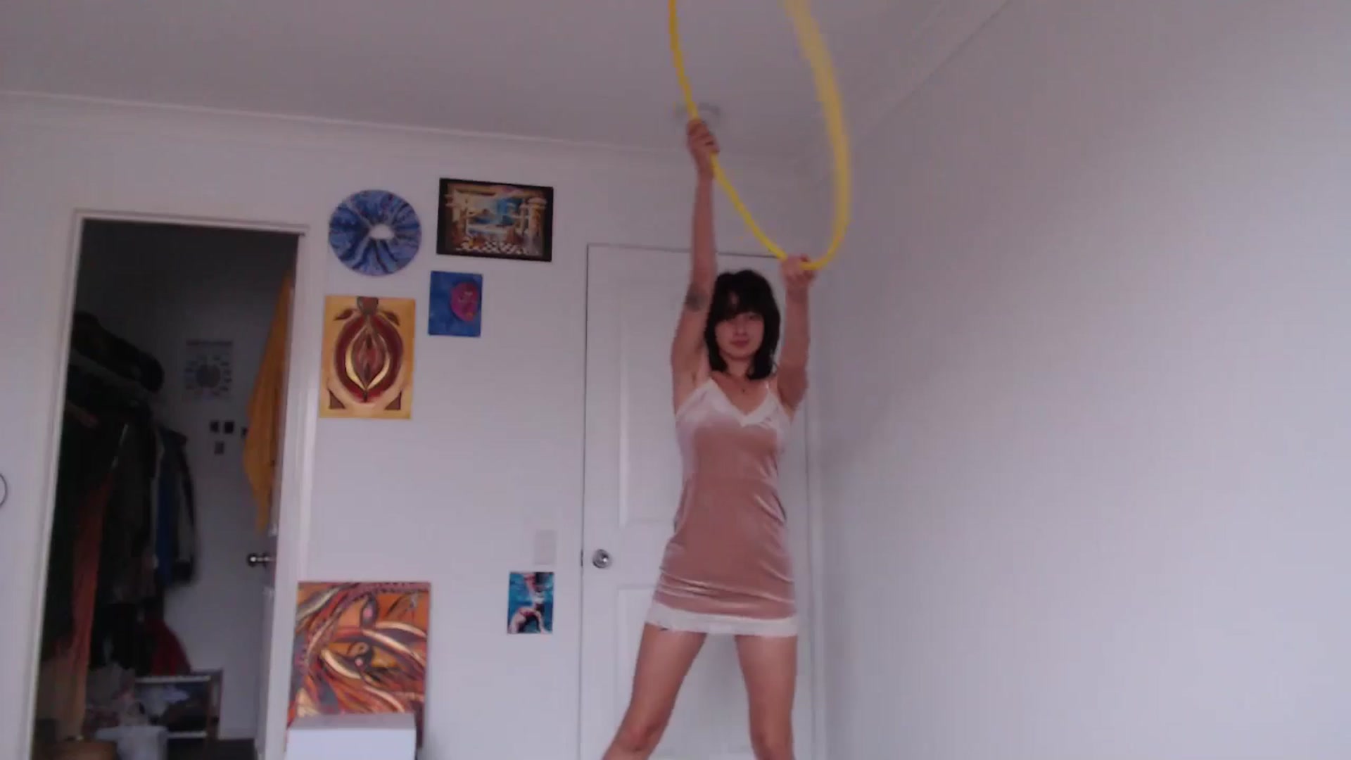 Gallery image thumbnail from Saskia's myfreecams stream on, 08/13/2024, 07:08 image 4 of 20