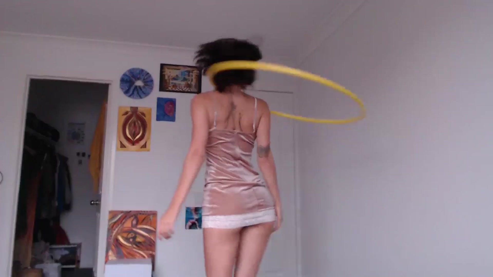 Gallery image thumbnail from Saskia's myfreecams stream on, 08/13/2024, 07:08 image 5 of 20