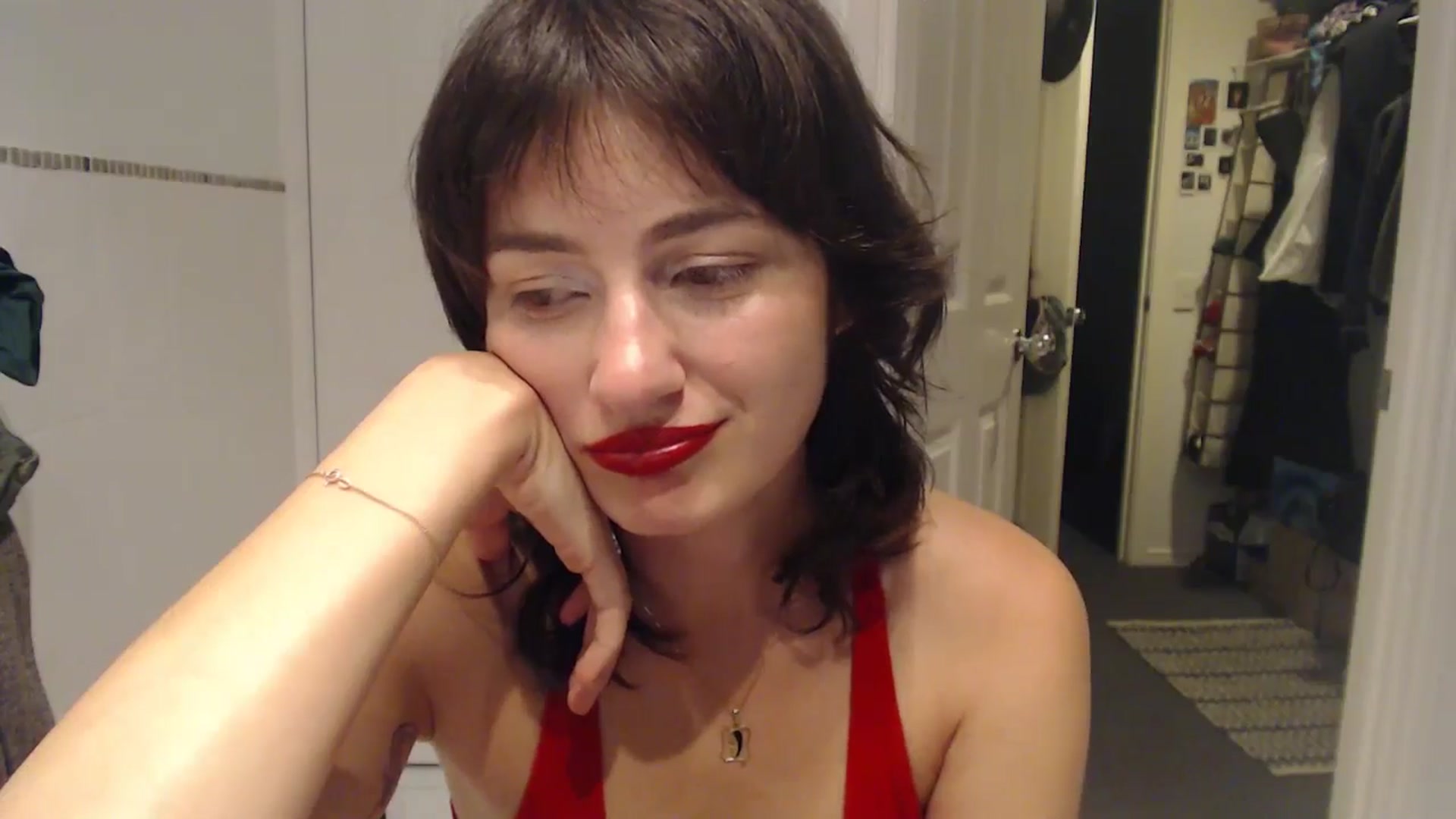 Gallery image thumbnail from Saskia's myfreecams stream on, 08/29/2024, 09:38 image 11 of 20