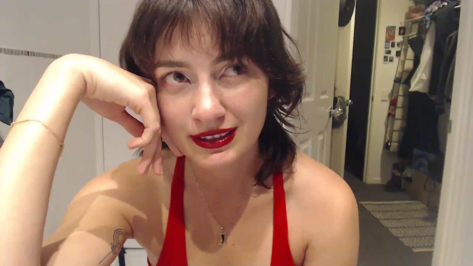 Gallery image thumbnail from Saskia's myfreecams stream on, 08/29/2024, 09:38 image 3 of 20